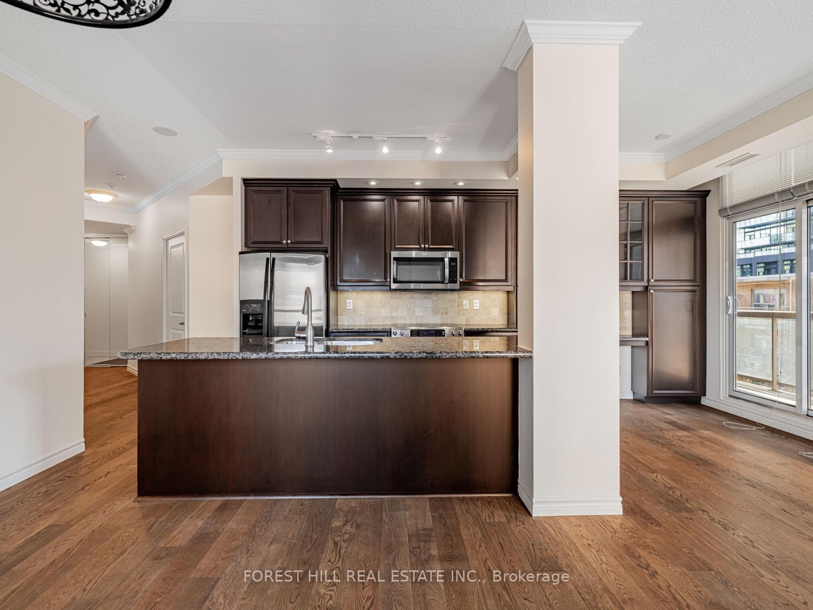 Photo 6 of Unit 403, 900 Mount Pleasant Road, Toronto, Mount Pleasant West — HOMEH