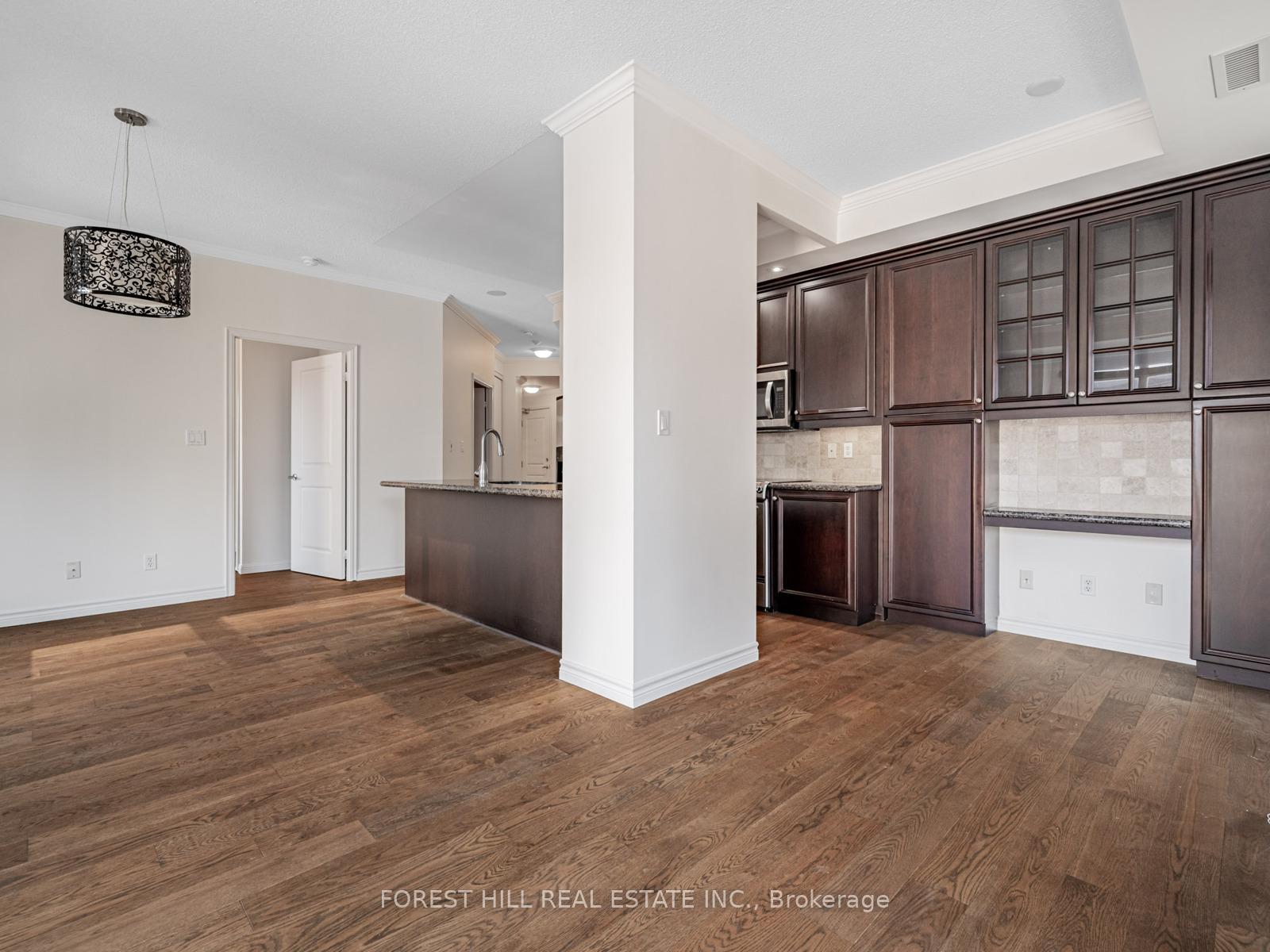 Photo 8 of Unit 403, 900 Mount Pleasant Road, Toronto, Mount Pleasant West — HOMEH
