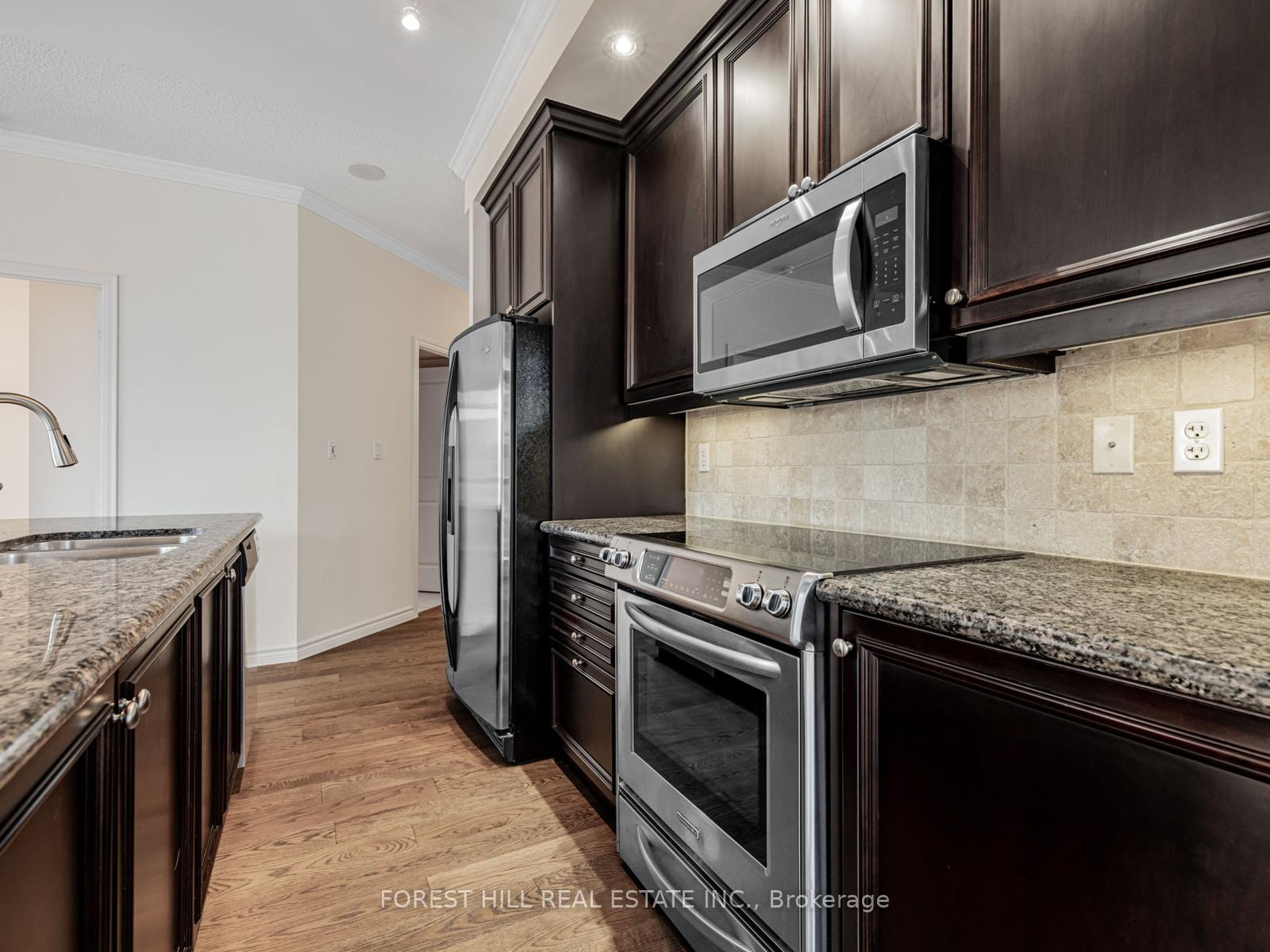 Photo 19 of Unit 403, 900 Mount Pleasant Road, Toronto, Mount Pleasant West — HOMEH