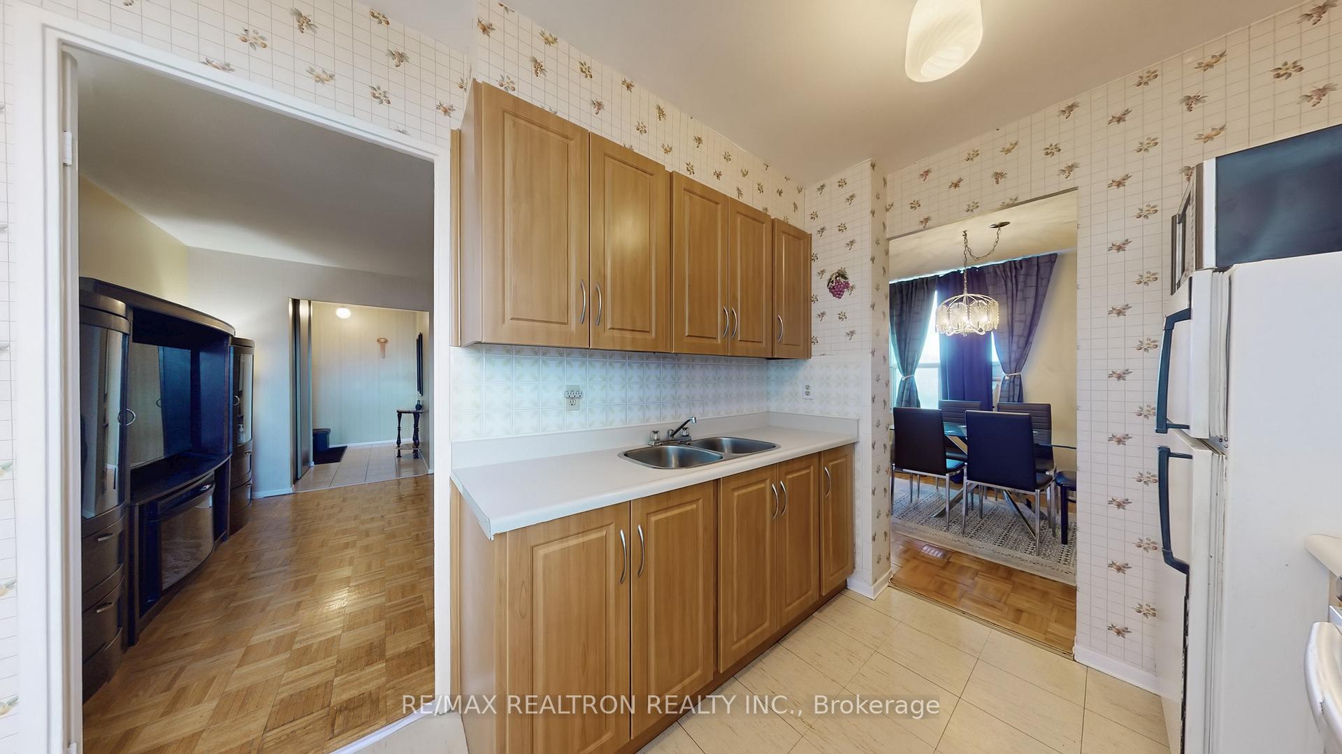 Photo 16 of Unit 514, 5 Vicora Linkway, Toronto, Flemingdon Park — HOMEH