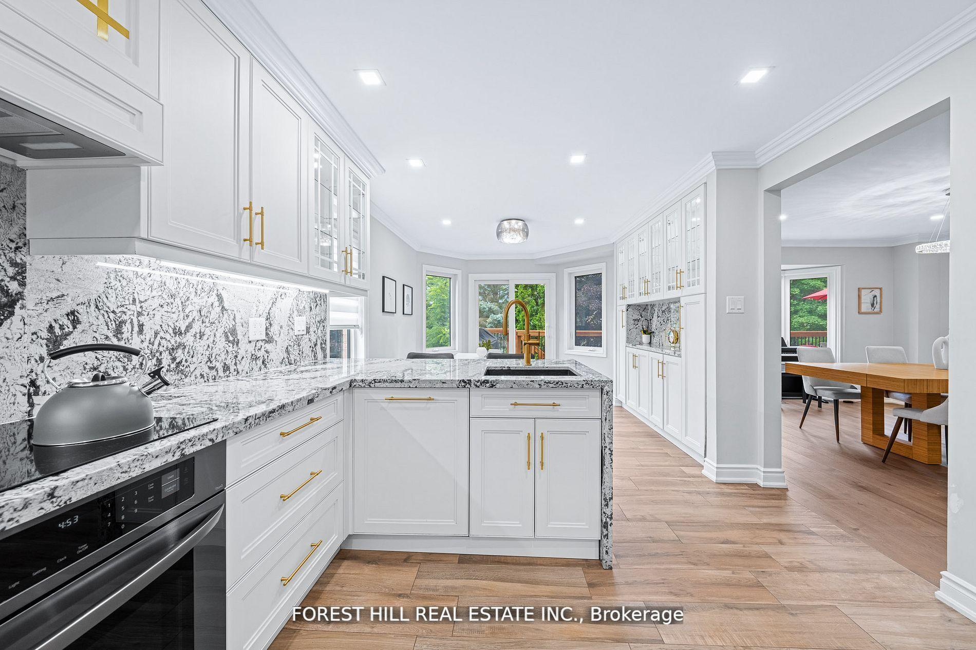 Photo 13 of 28 Beatty Crescent, Aurora, Aurora Highlands — HOMEH
