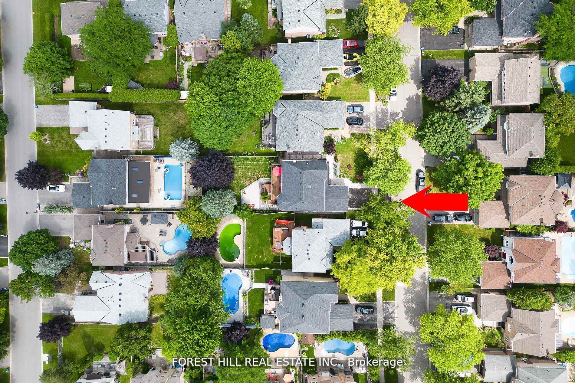 Photo 36 of 28 Beatty Crescent, Aurora, Aurora Highlands — HOMEH