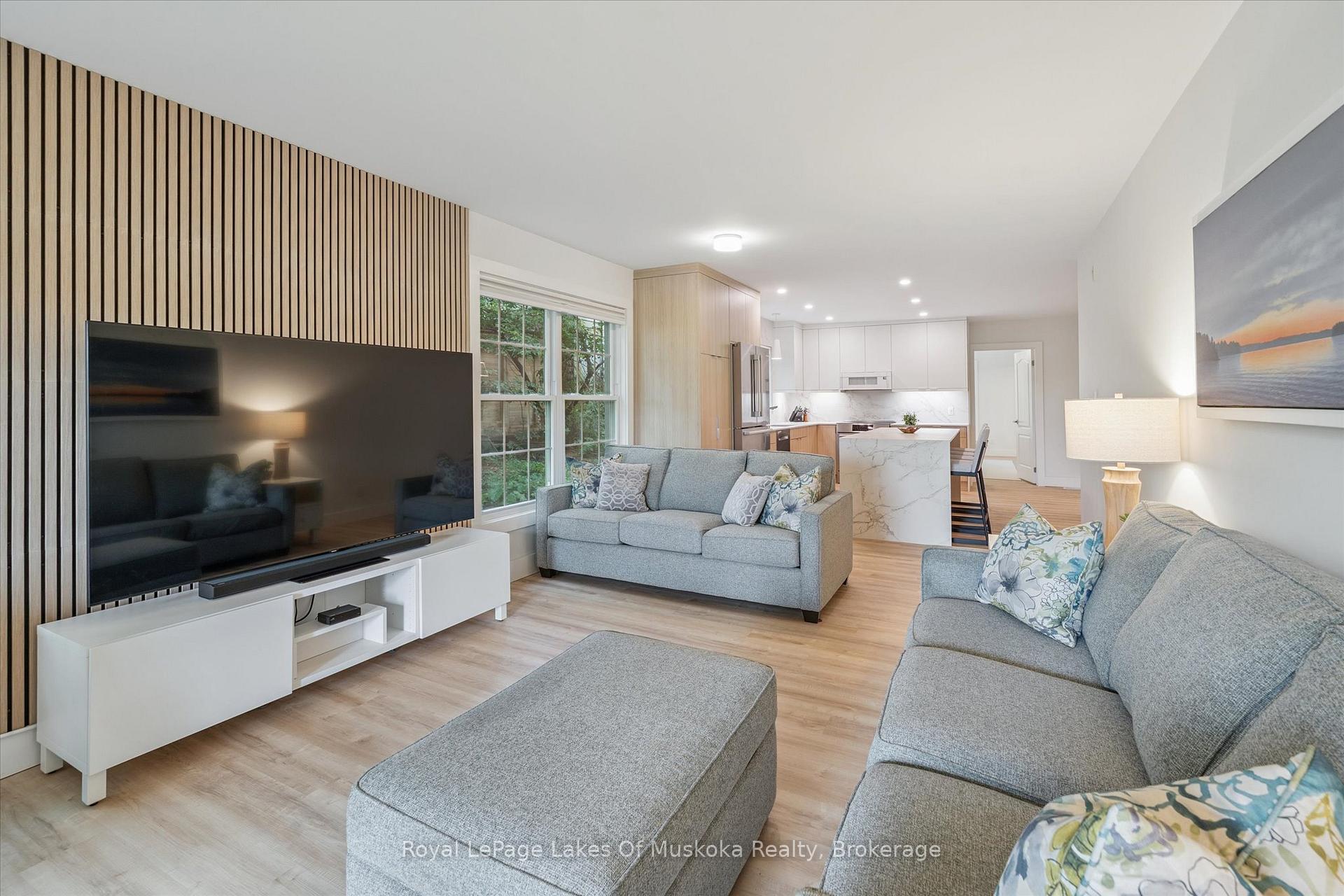 Photo 2 of Unit 101, 24 Ontario Street, Bracebridge, Macaulay — HOMEH