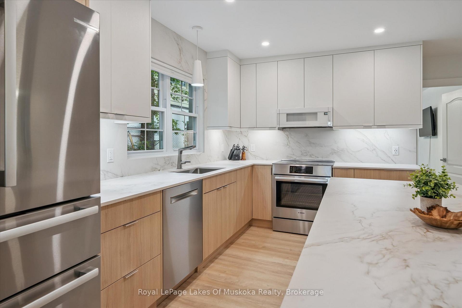 Photo 12 of Unit 101, 24 Ontario Street, Bracebridge, Macaulay — HOMEH