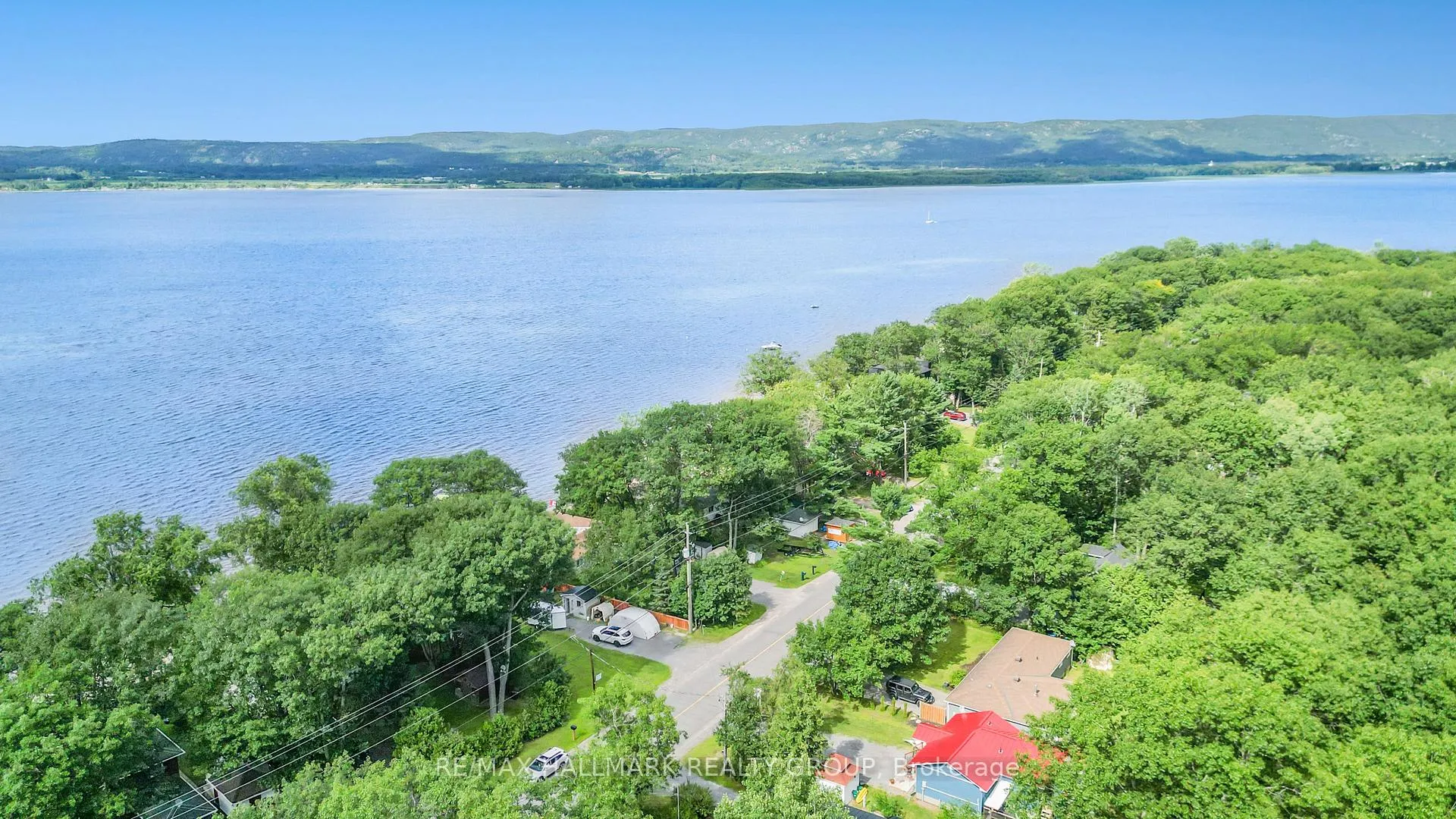 Photo 9 of 715 Bayview Drive, Ottawa, Constance Bay — HOMEH