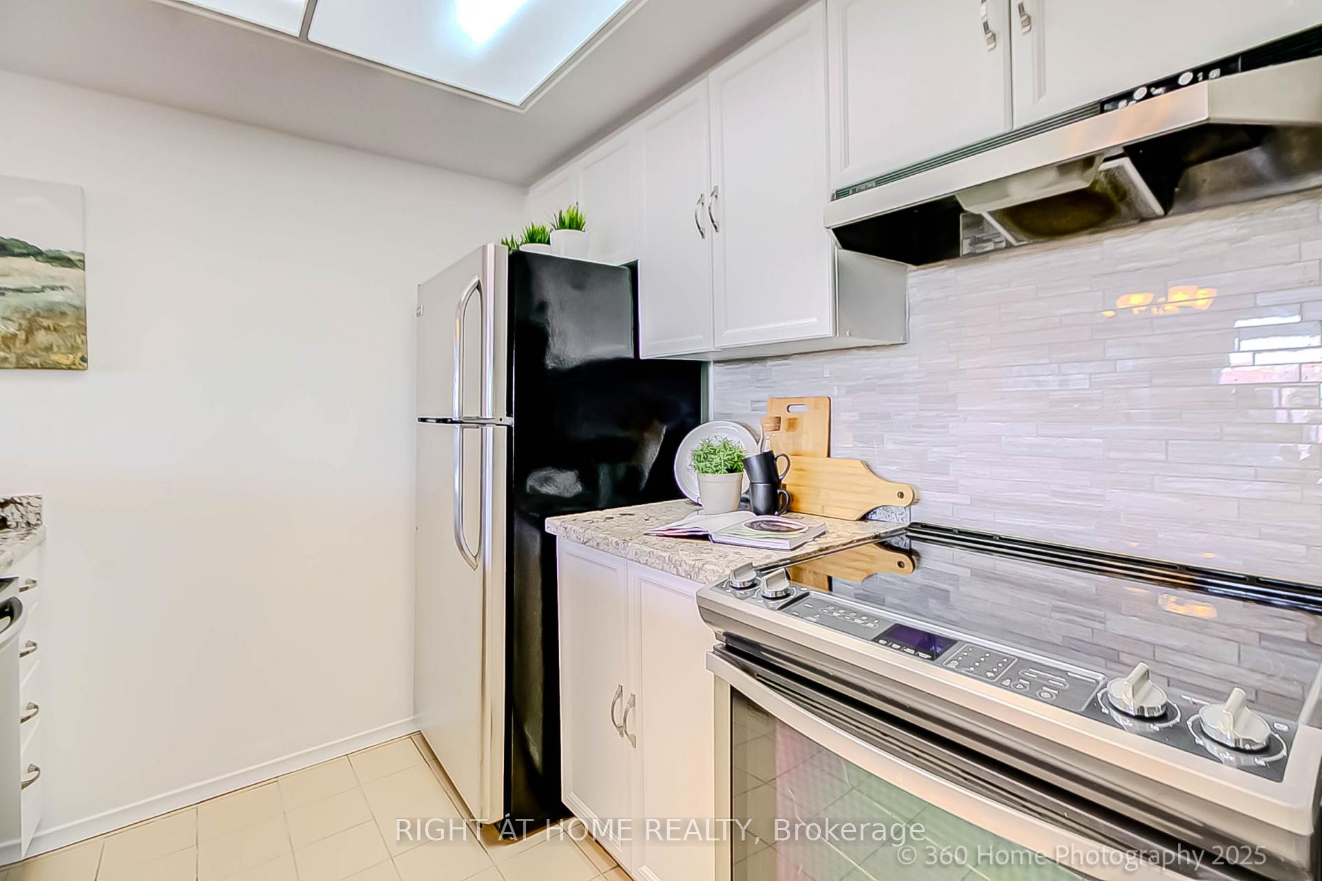Photo 11 of Unit 417, 2 Raymerville Drive, Markham, Raymerville — HOMEH