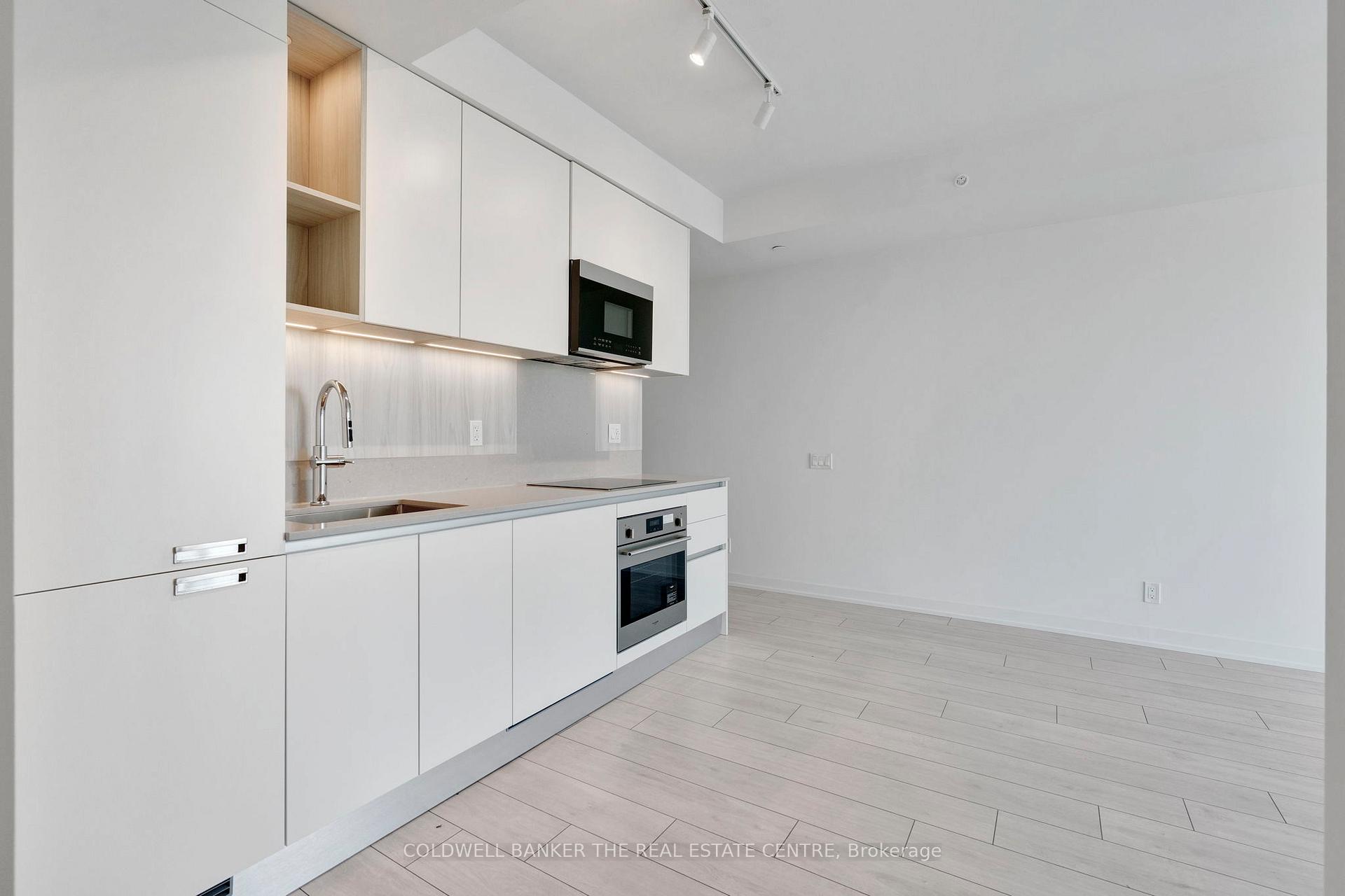 Photo 10 of 55 Dunlop Street W, Barrie, City Centre — HOMEH