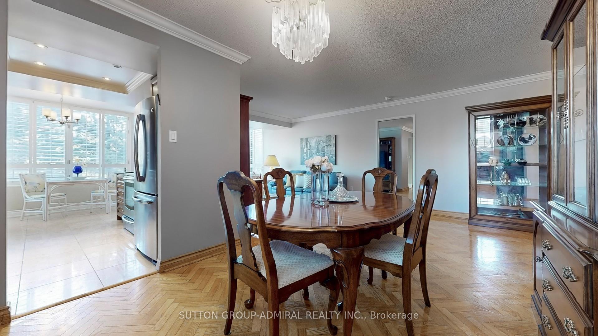 Photo 12 of Unit 201, 7601 Bathurst Street, Vaughan, Crestwood-Springfarm-Yorkhill — HOMEH