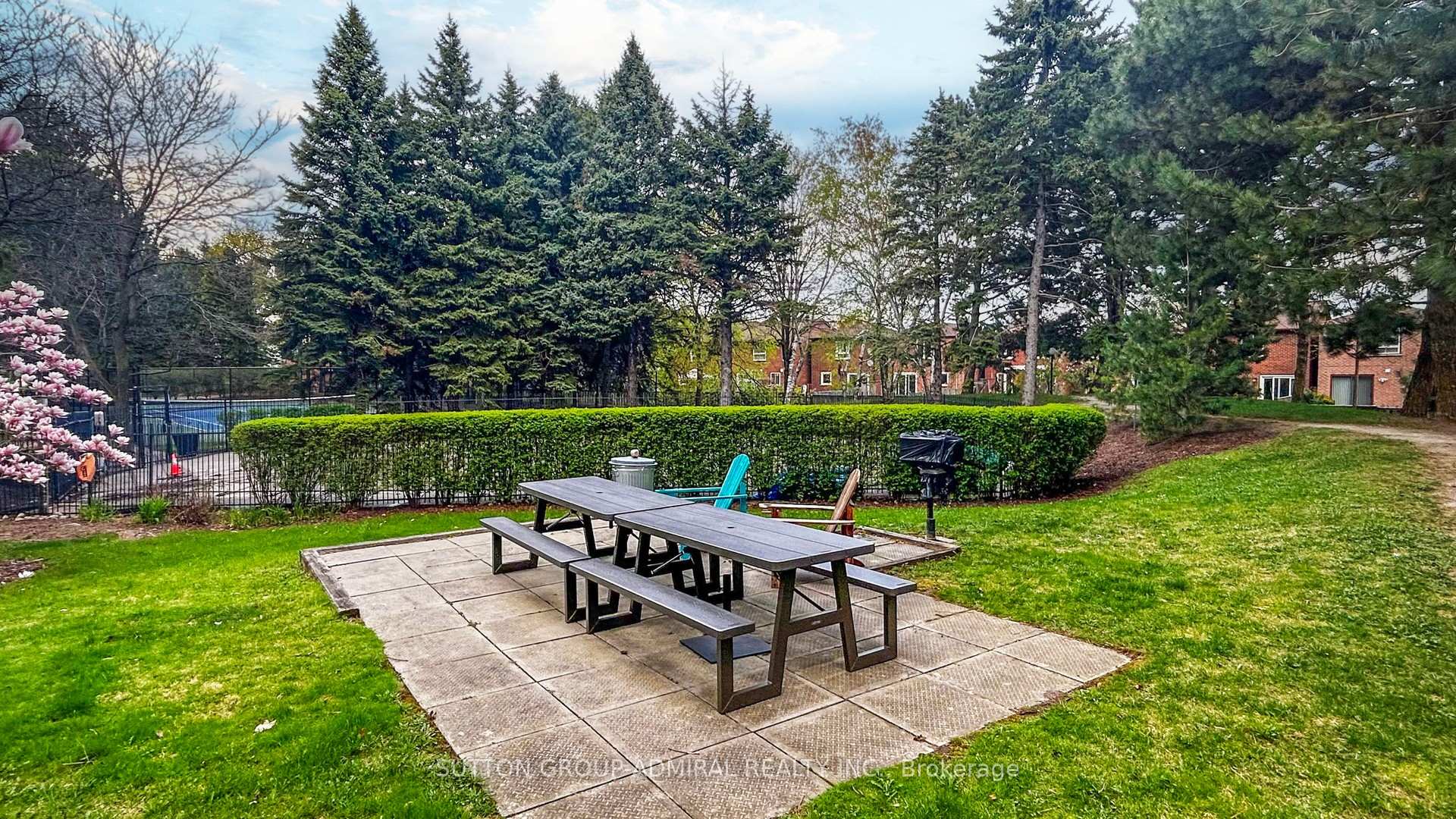 Photo 38 of Unit 201, 7601 Bathurst Street, Vaughan, Crestwood-Springfarm-Yorkhill — HOMEH