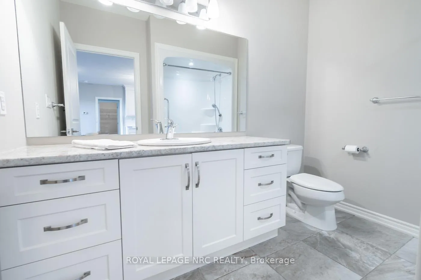 Photo 33 of Unit 404, 379 Scott Street, St. Catharines, Vine/Linwell — HOMEH
