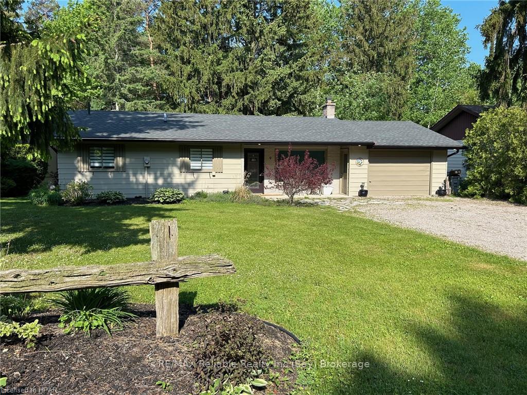 Photo 2 of 9 Stark Street, Bluewater, Bayfield — HOMEH