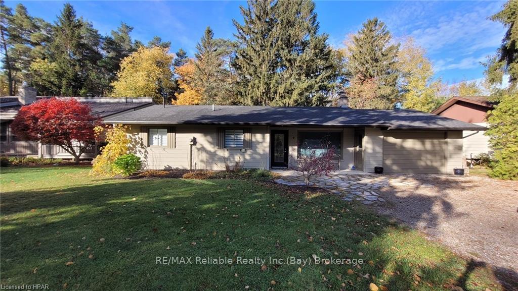 Photo 26 of 9 Stark Street, Bluewater, Bayfield — HOMEH