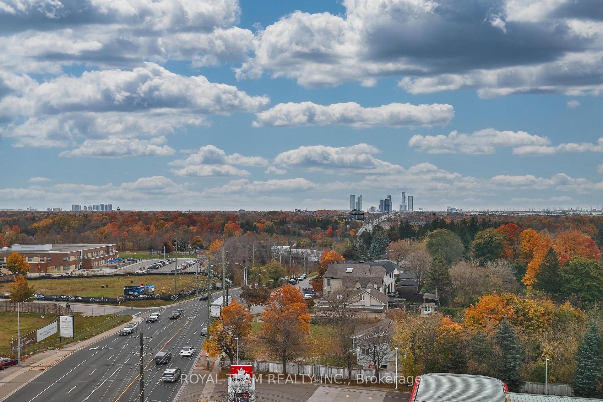 Photo 13 of Unit 905, 7730 Kipling Avenue, Vaughan, Vaughan Grove — HOMEH