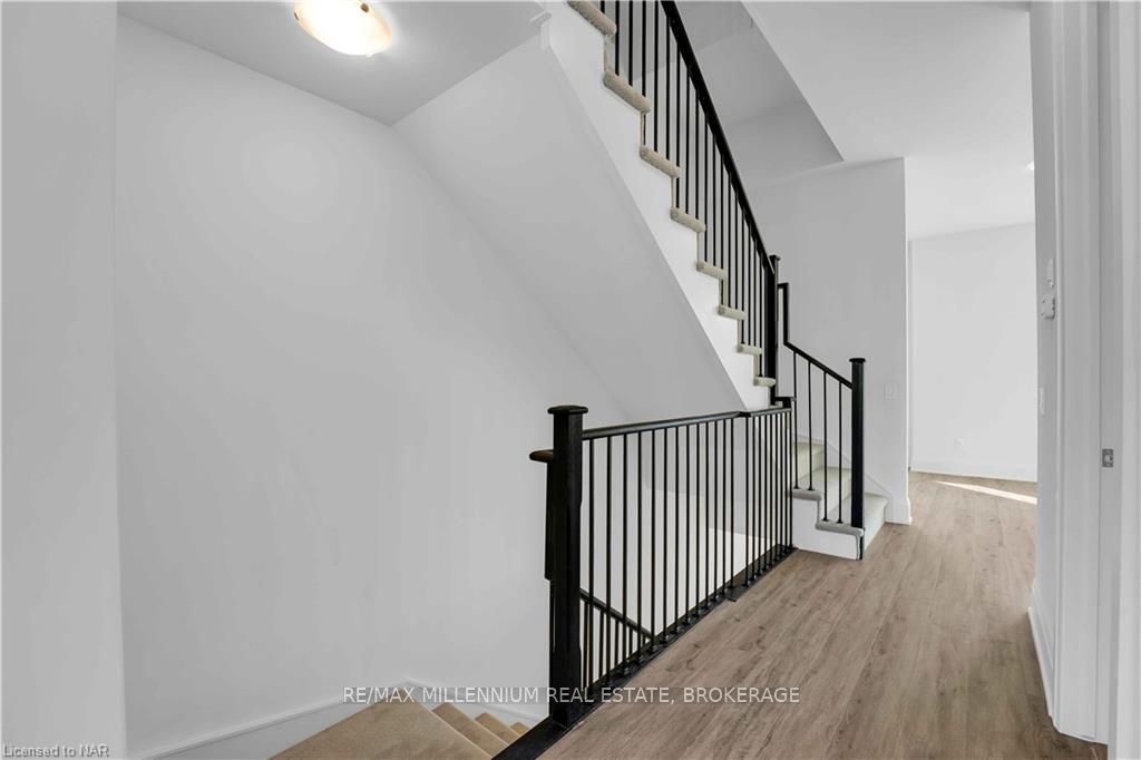 Photo 7 of Unit 14, 80 Windward Drive, Grimsby, Grimsby Beach — HOMEH