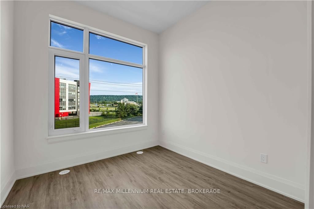 Photo 17 of Unit 14, 80 Windward Drive, Grimsby, Grimsby Beach — HOMEH
