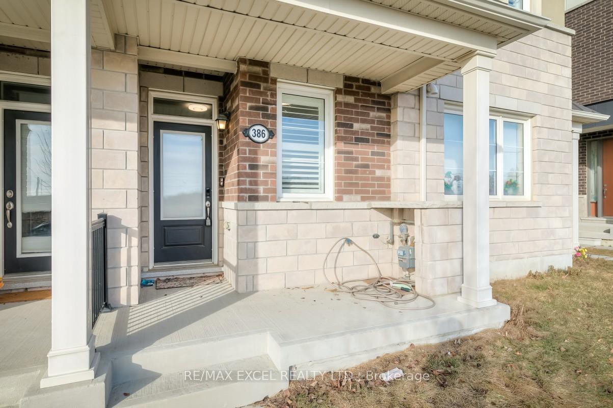 Photo 3 of 386 Arthur Bonner Avenue, Markham, Cornell — HOMEH