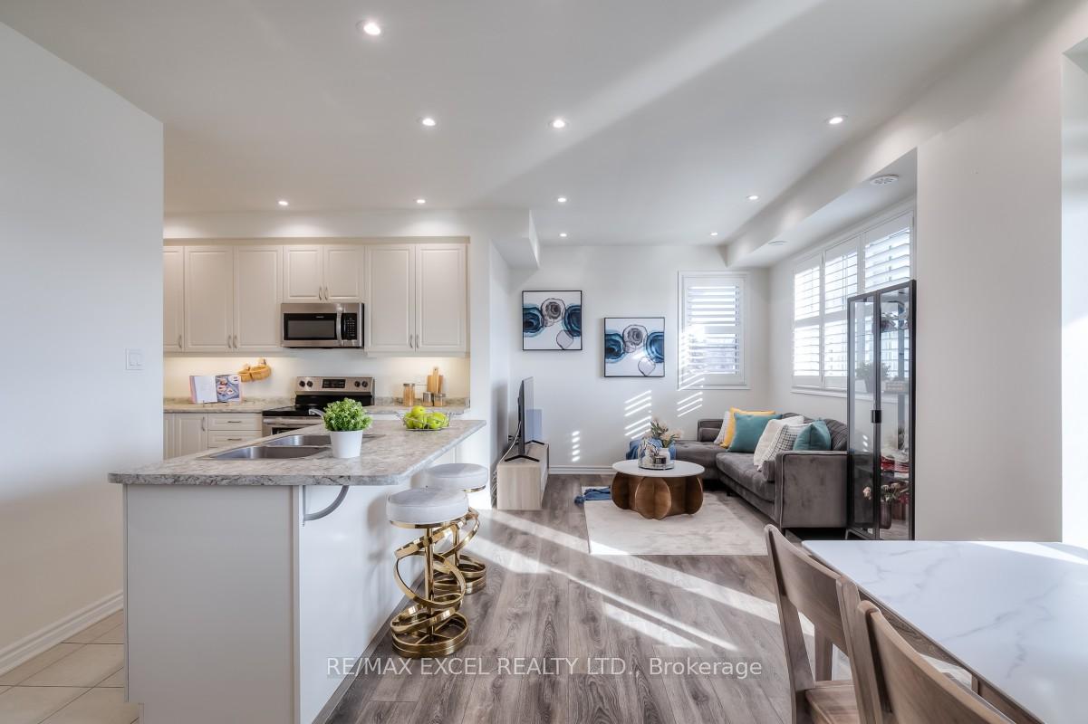 Photo 9 of 386 Arthur Bonner Avenue, Markham, Cornell — HOMEH
