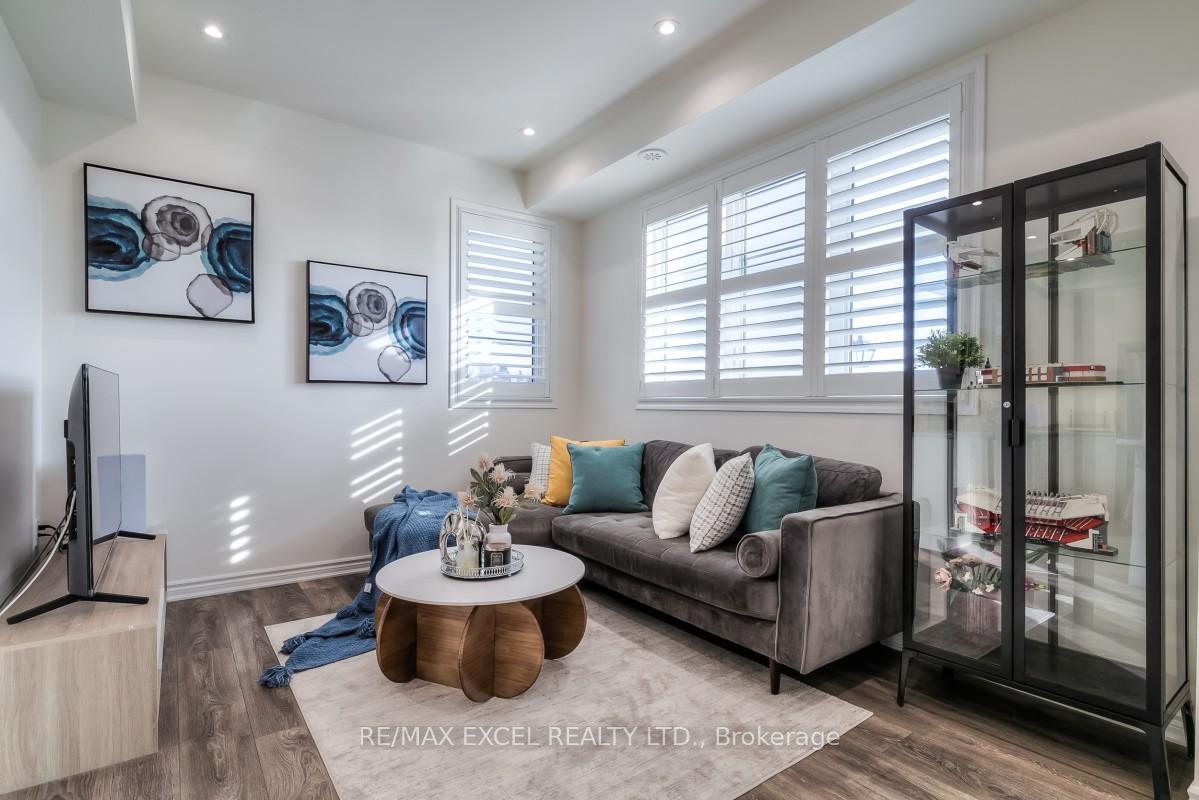 Photo 11 of 386 Arthur Bonner Avenue, Markham, Cornell — HOMEH