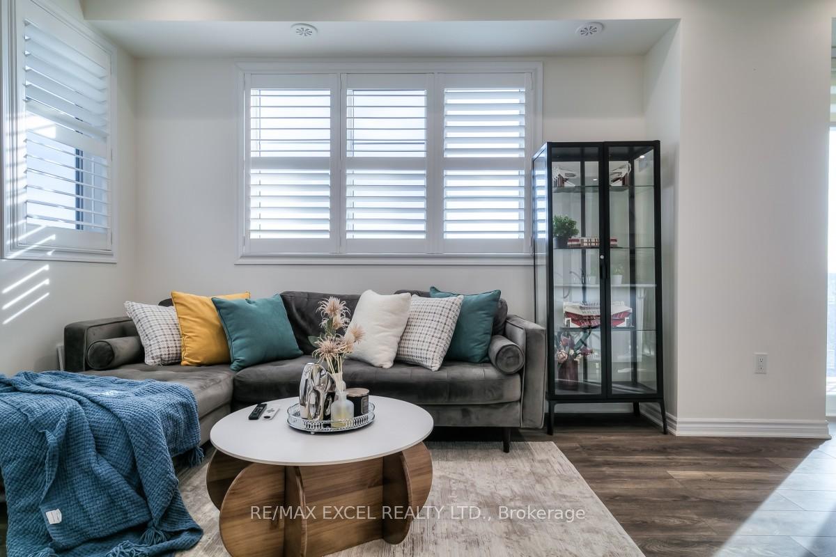 Photo 12 of 386 Arthur Bonner Avenue, Markham, Cornell — HOMEH