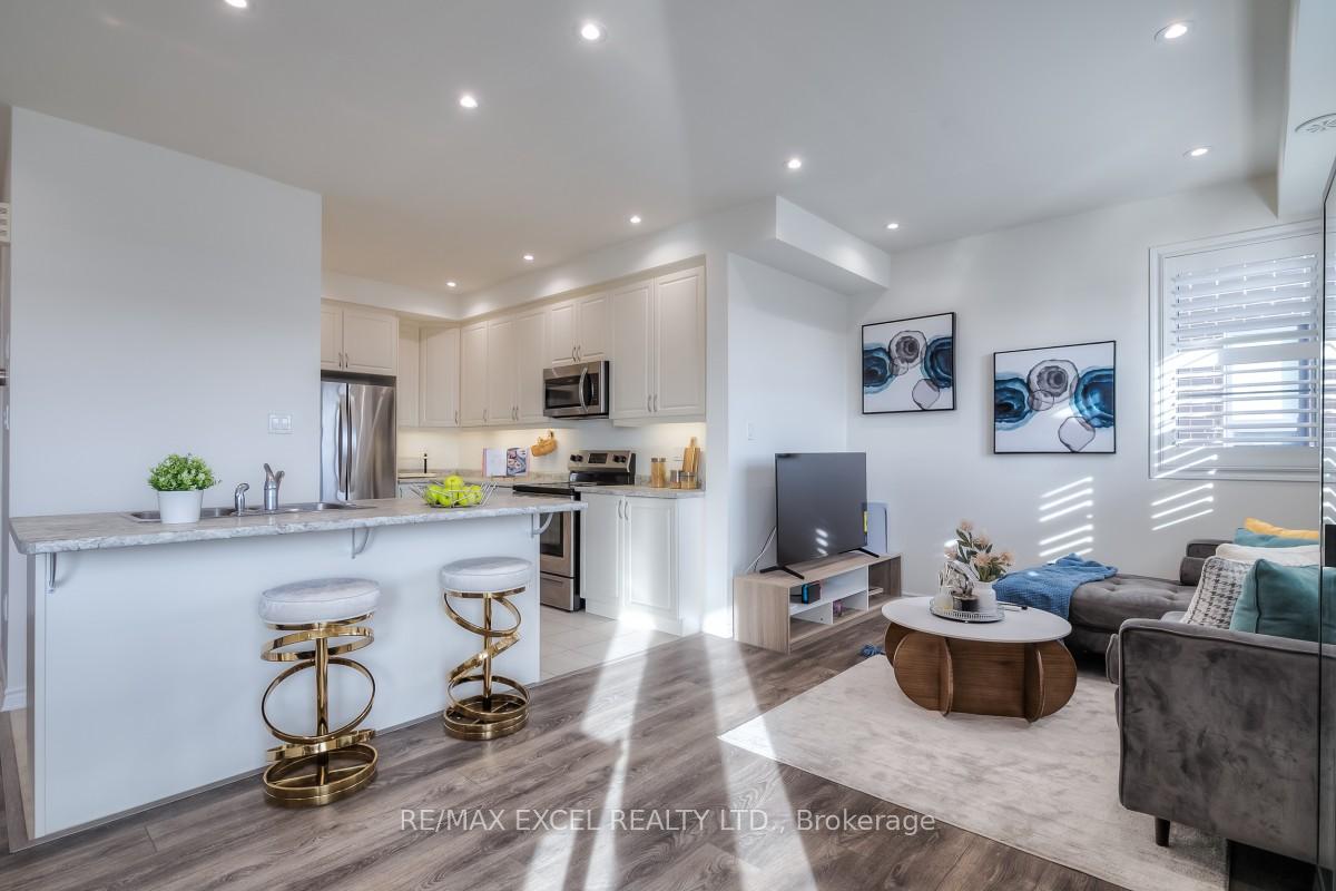 Photo 13 of 386 Arthur Bonner Avenue, Markham, Cornell — HOMEH