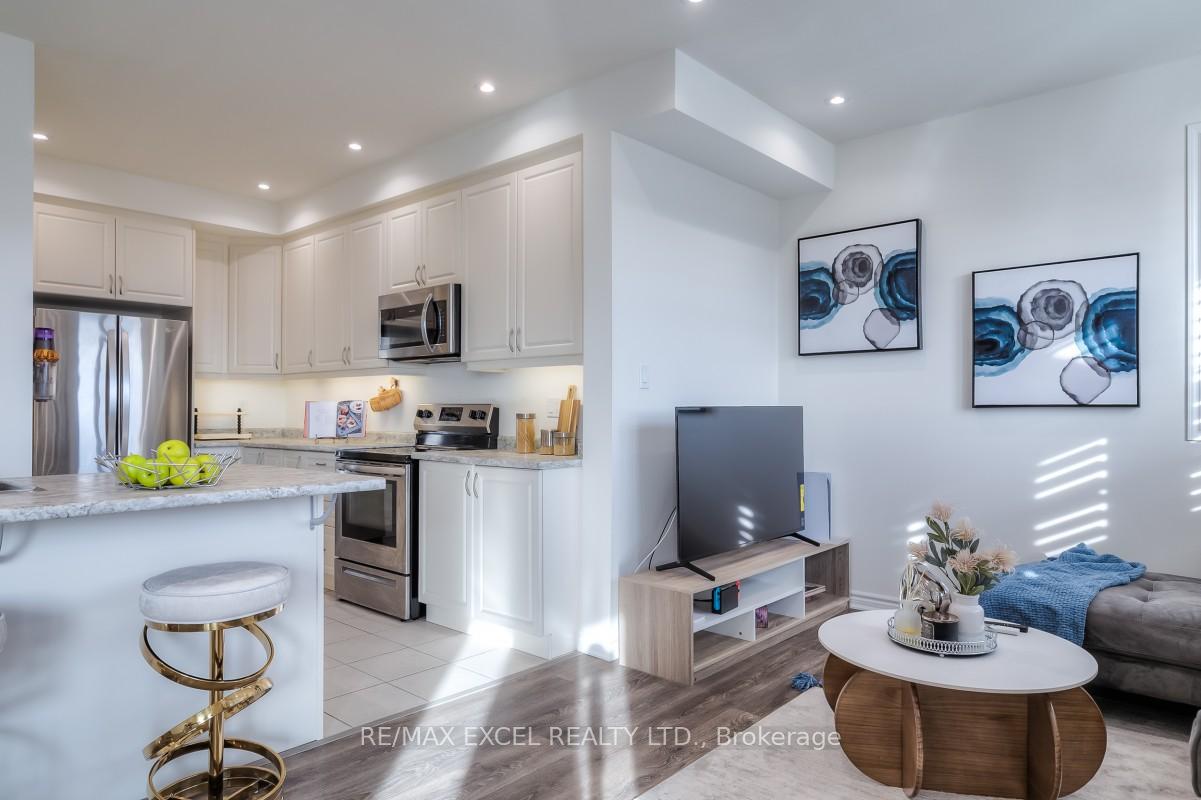 Photo 14 of 386 Arthur Bonner Avenue, Markham, Cornell — HOMEH