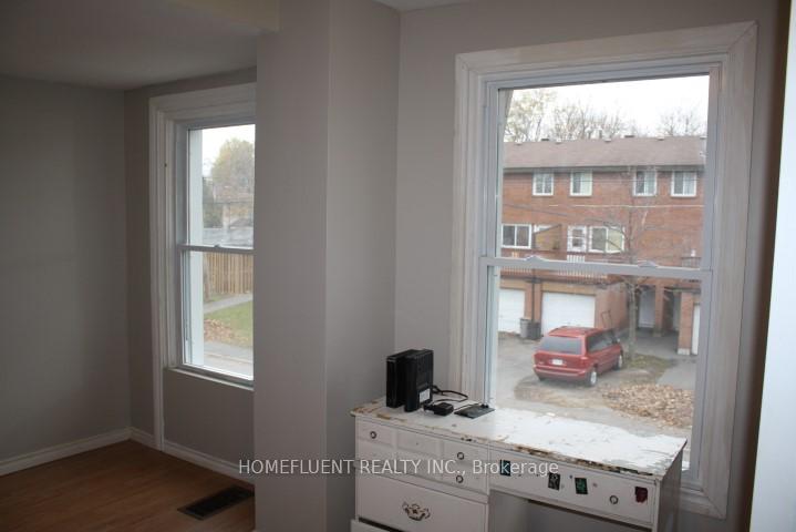 Photo 15 of 209 Loretta Avenue, Ottawa, West Centre Town — HOMEH