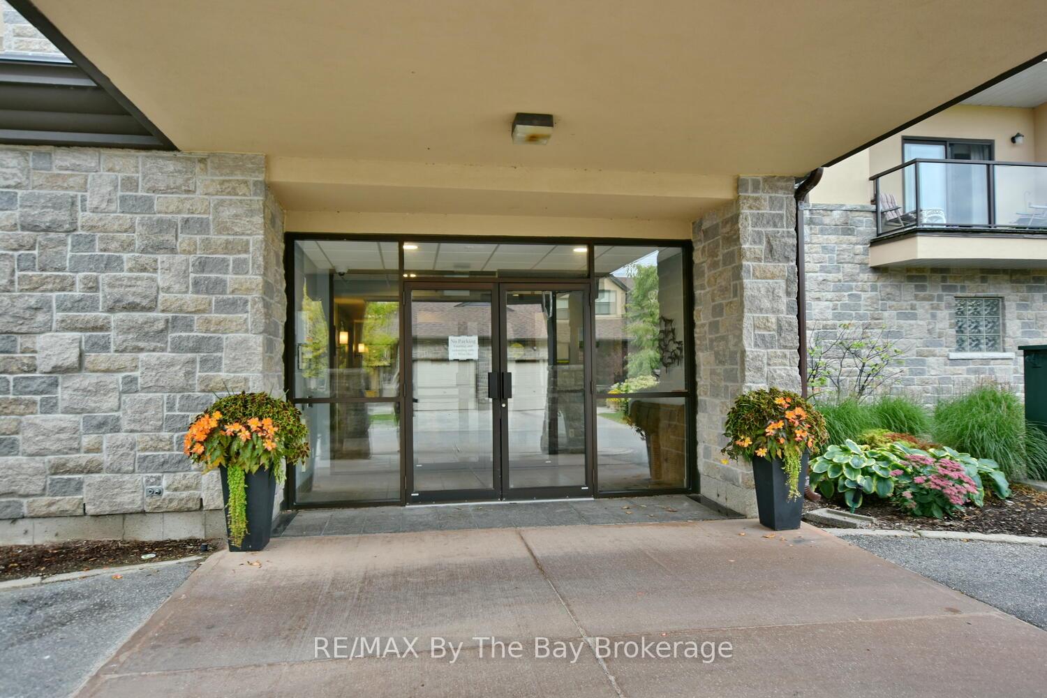 Photo 3 of Unit 409, 91 Raglan Street, Collingwood — HOMEH