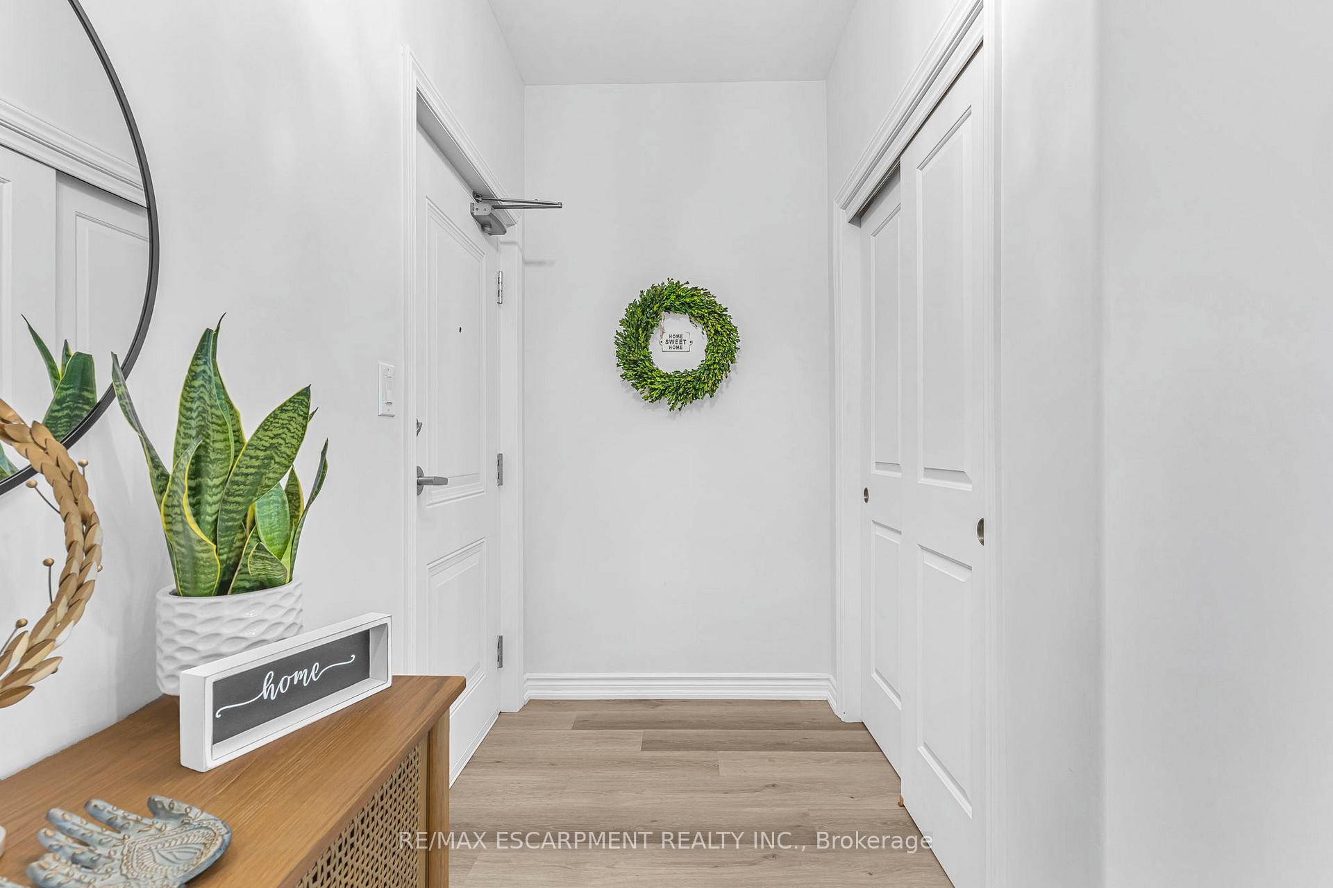 Photo 4 of Unit 201, 529 South Pelham Road, Welland, West Welland — HOMEH