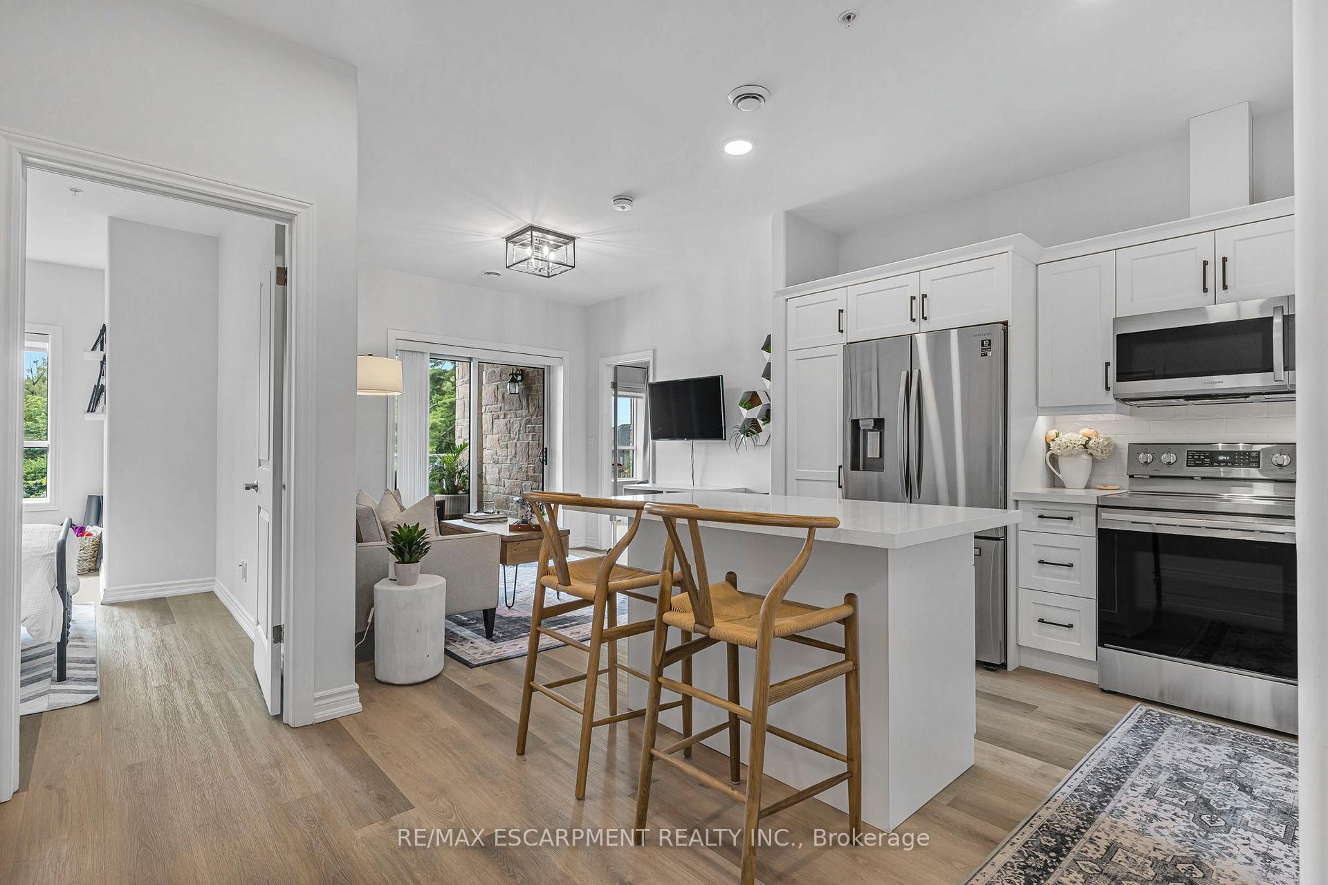 Photo 5 of Unit 201, 529 South Pelham Road, Welland, West Welland — HOMEH