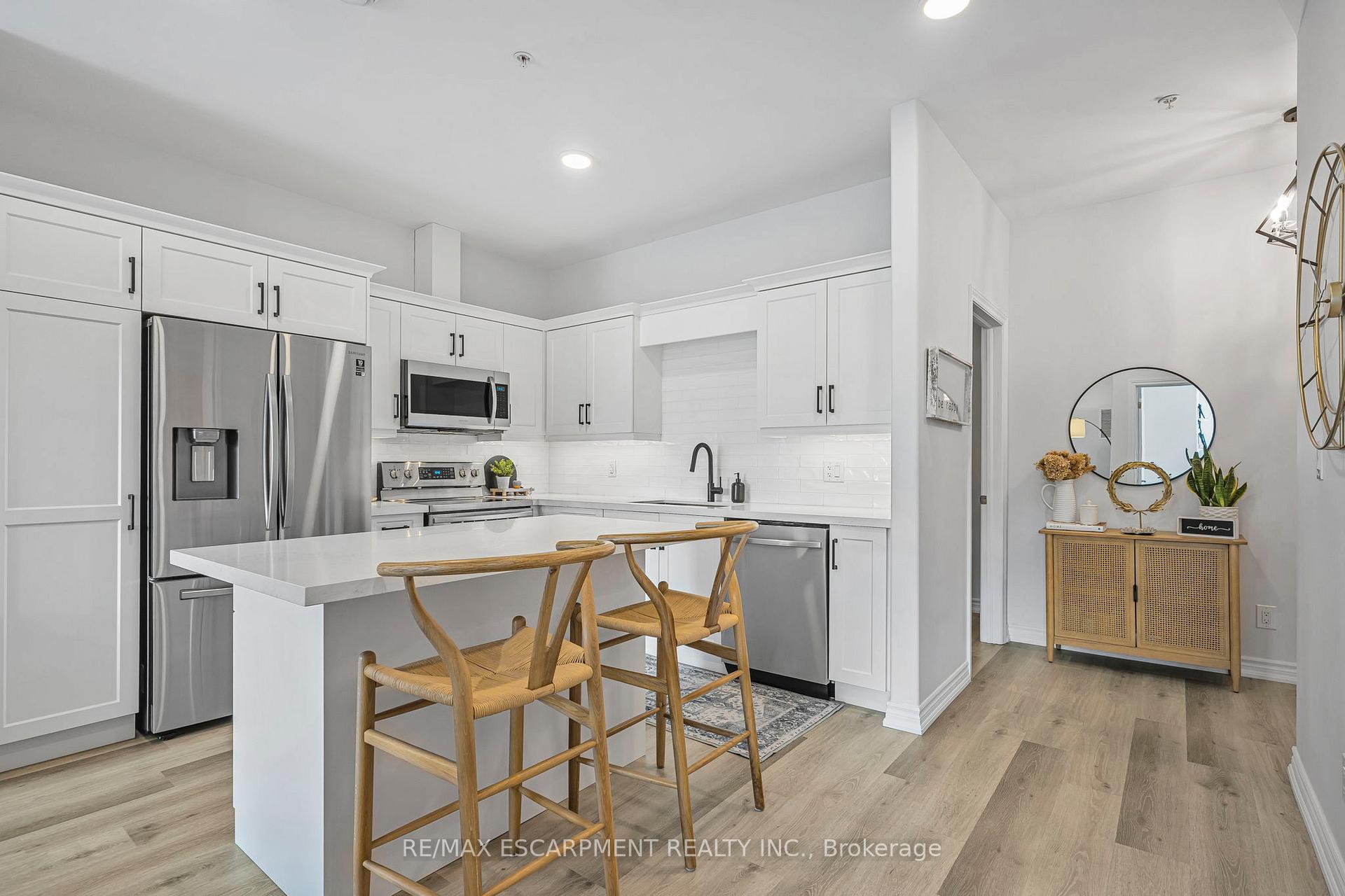 Photo 7 of Unit 201, 529 South Pelham Road, Welland, West Welland — HOMEH