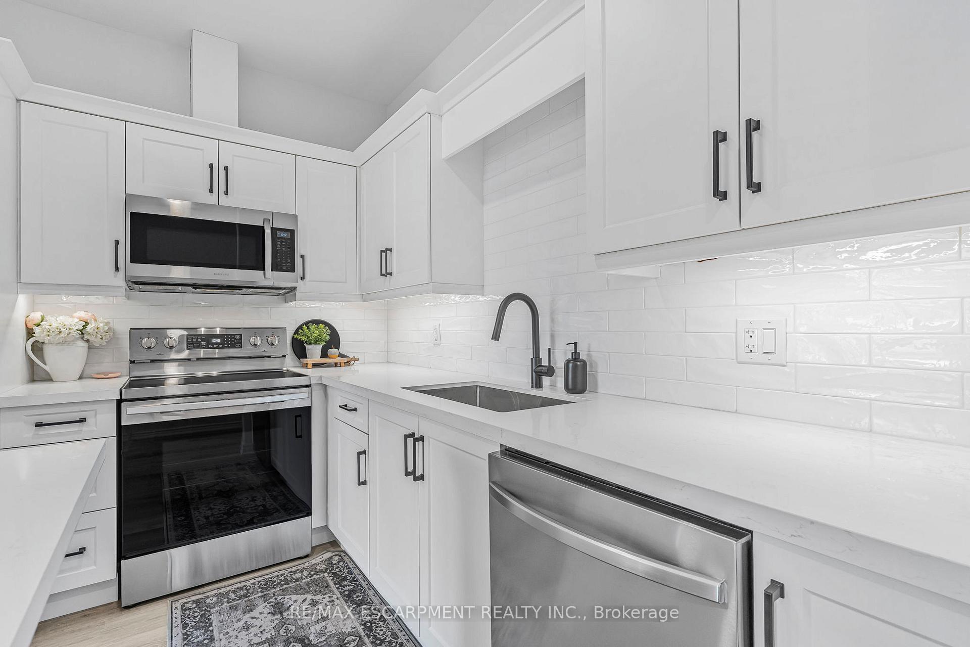 Photo 9 of Unit 201, 529 South Pelham Road, Welland, West Welland — HOMEH