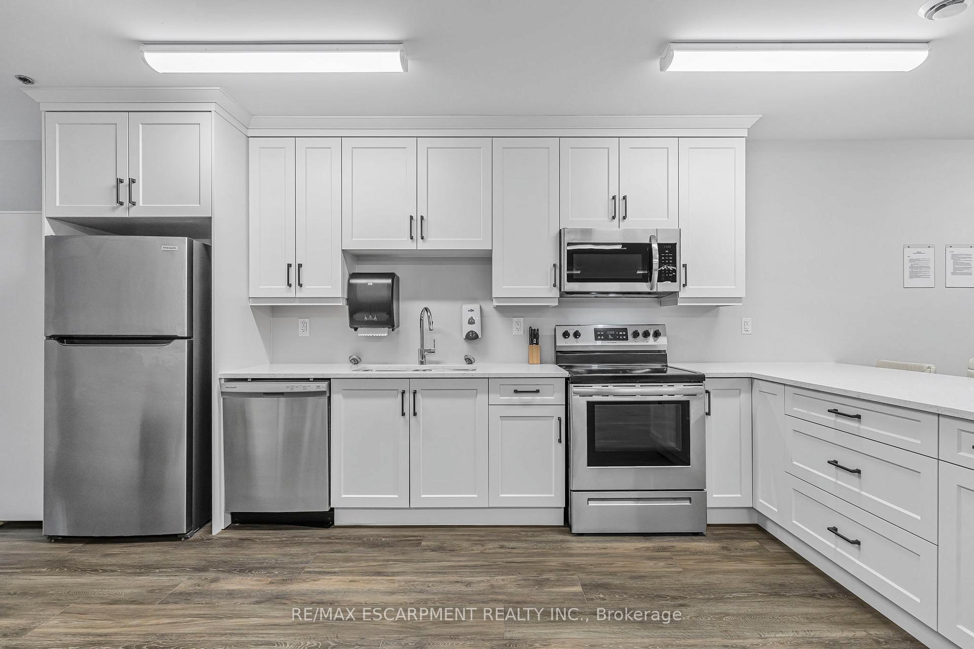 Photo 31 of Unit 201, 529 South Pelham Road, Welland, West Welland — HOMEH