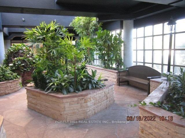 Photo 6 of Unit 1008, 11 Townsgate Drive, Vaughan, Crestwood-Springfarm-Yorkhill — HOMEH