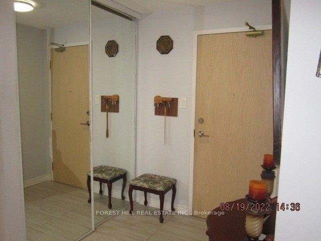 Photo 8 of Unit 1008, 11 Townsgate Drive, Vaughan, Crestwood-Springfarm-Yorkhill — HOMEH