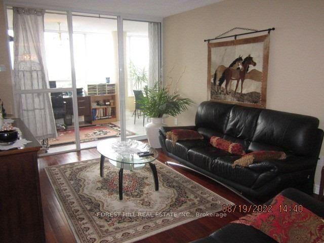 Photo 11 of Unit 1008, 11 Townsgate Drive, Vaughan, Crestwood-Springfarm-Yorkhill — HOMEH