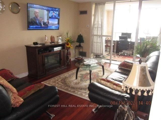 Photo 13 of Unit 1008, 11 Townsgate Drive, Vaughan, Crestwood-Springfarm-Yorkhill — HOMEH