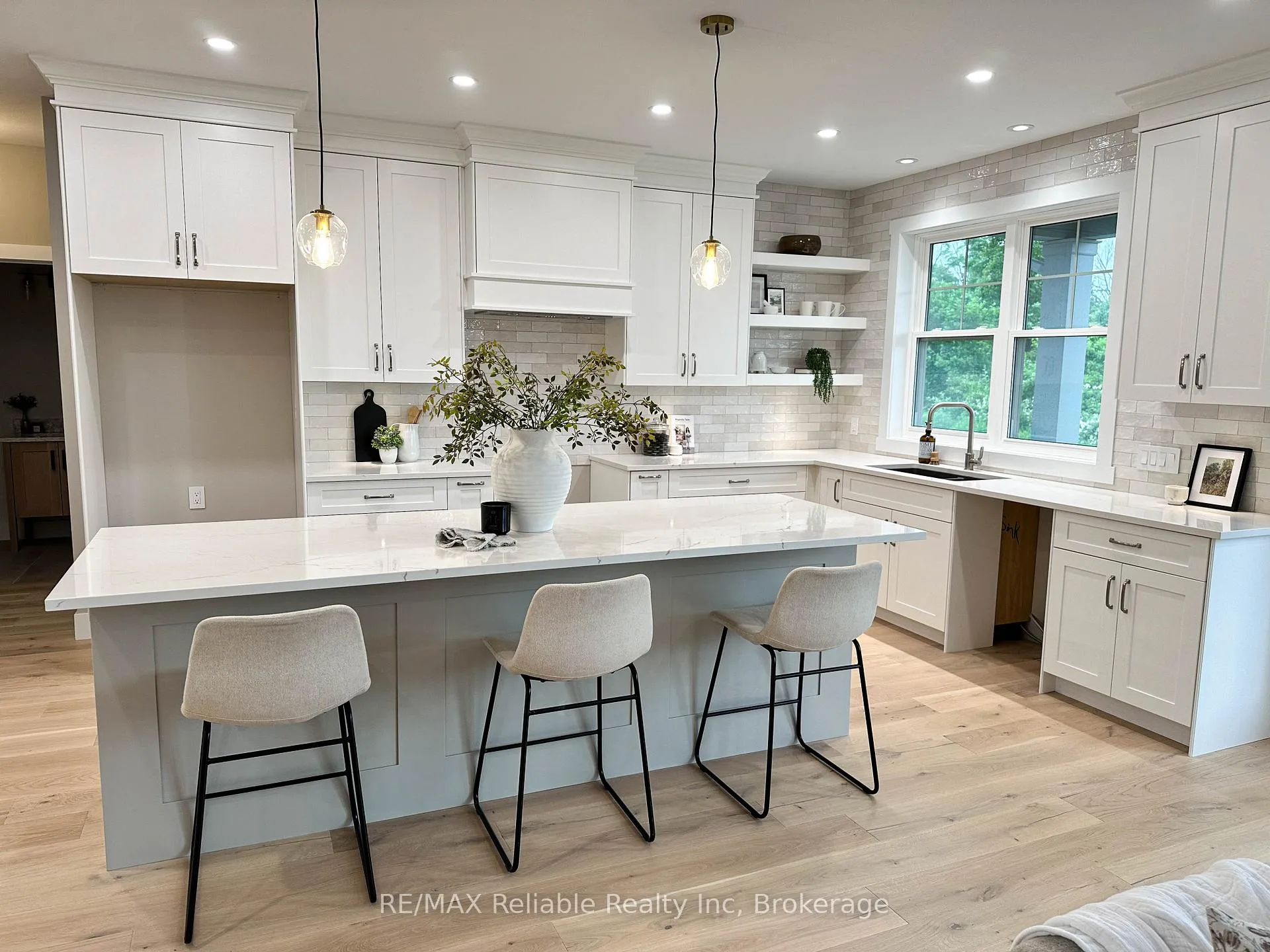 Photo 17 of 8 Thimbleweed Drive, Bluewater, Bayfield — HOMEH