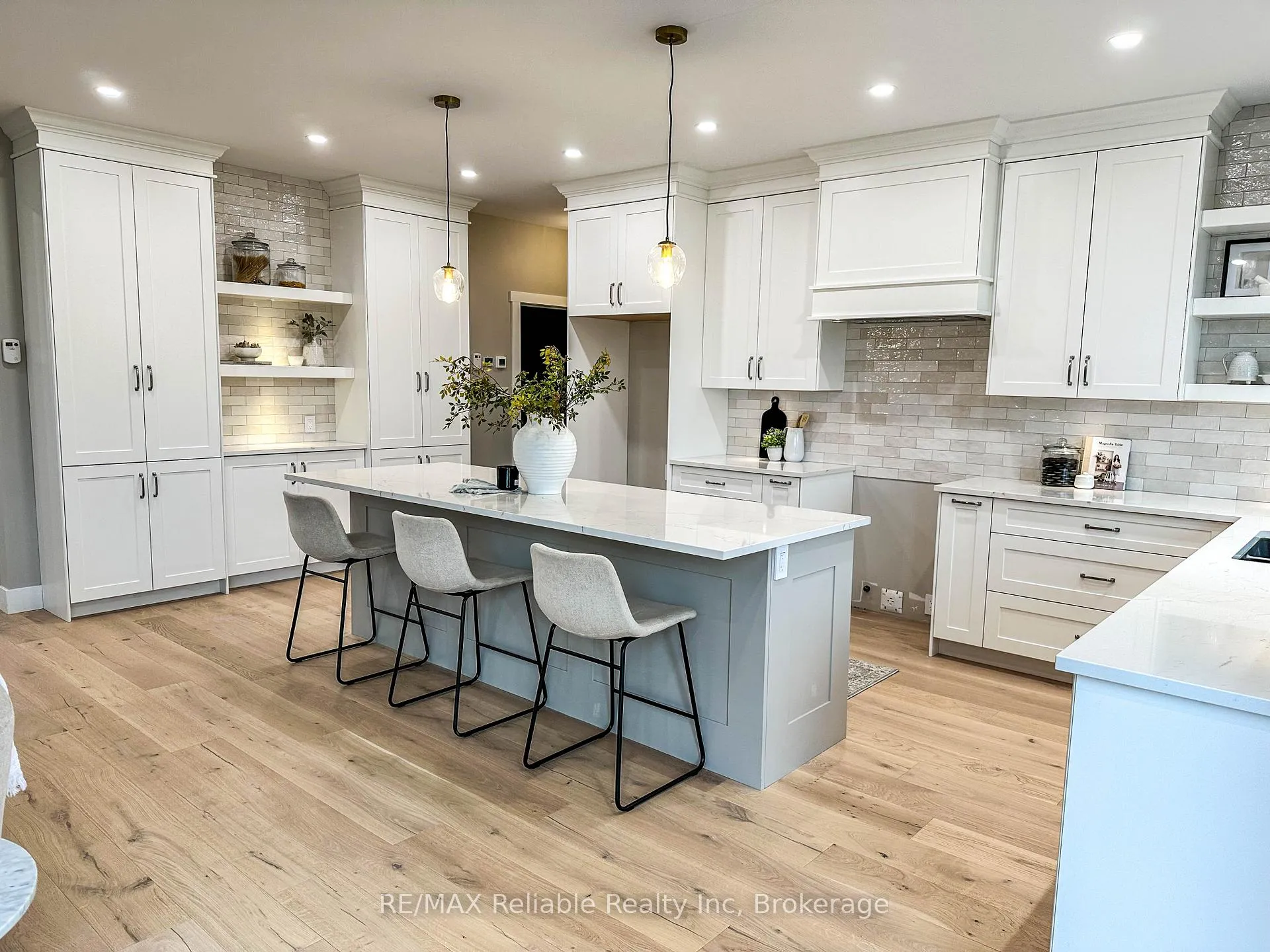 Photo 23 of 8 Thimbleweed Drive, Bluewater, Bayfield — HOMEH