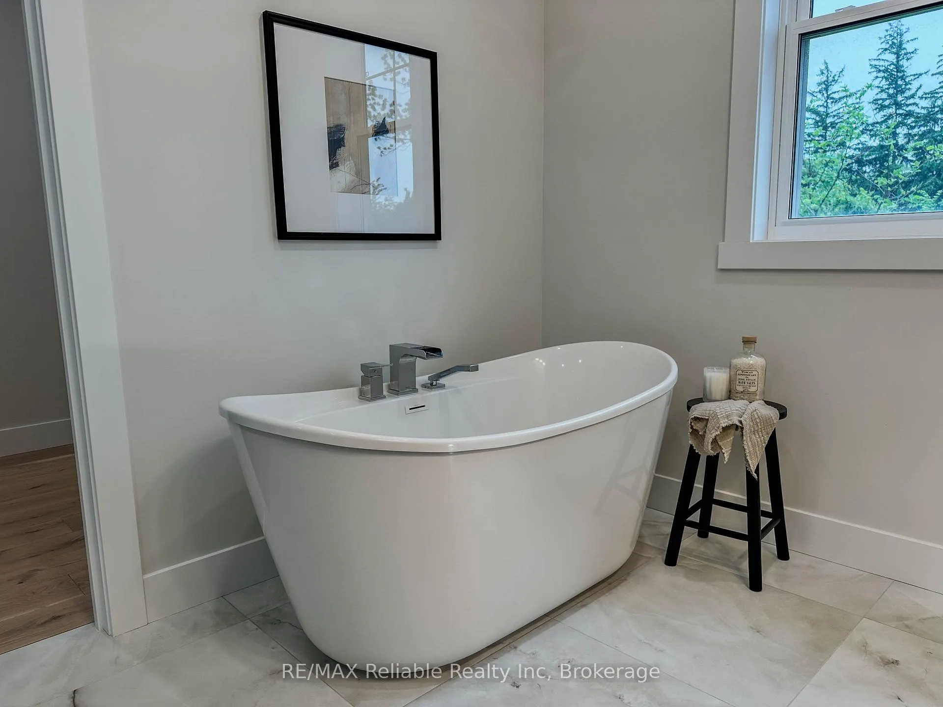 Photo 31 of 8 Thimbleweed Drive, Bluewater, Bayfield — HOMEH