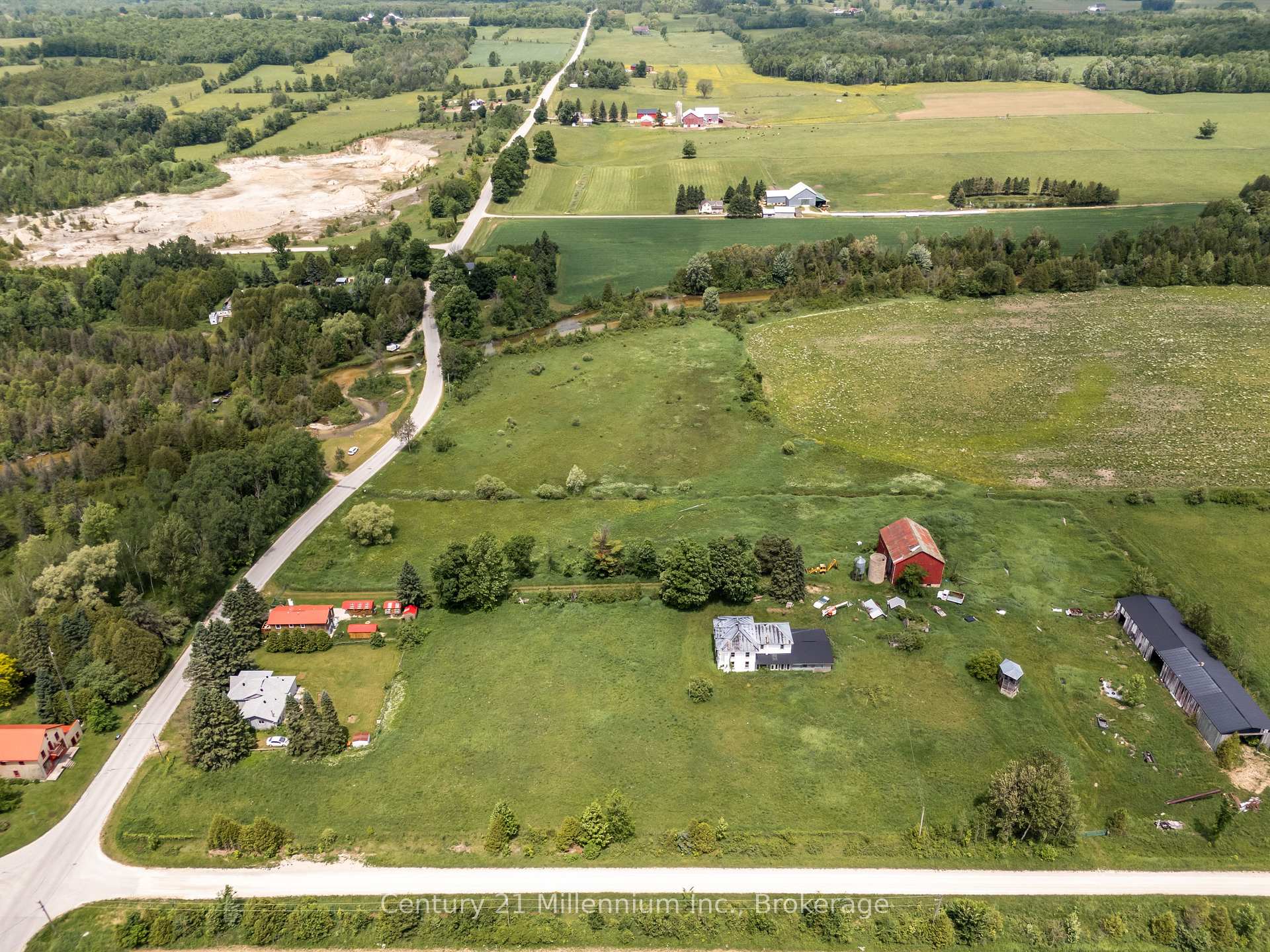 Photo 5 of 135389 Concession 8 Road, Chatsworth — HOMEH