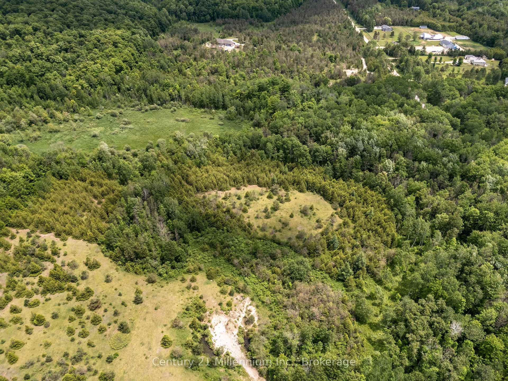 Photo 12 of 135389 Concession 8 Road, Chatsworth — HOMEH