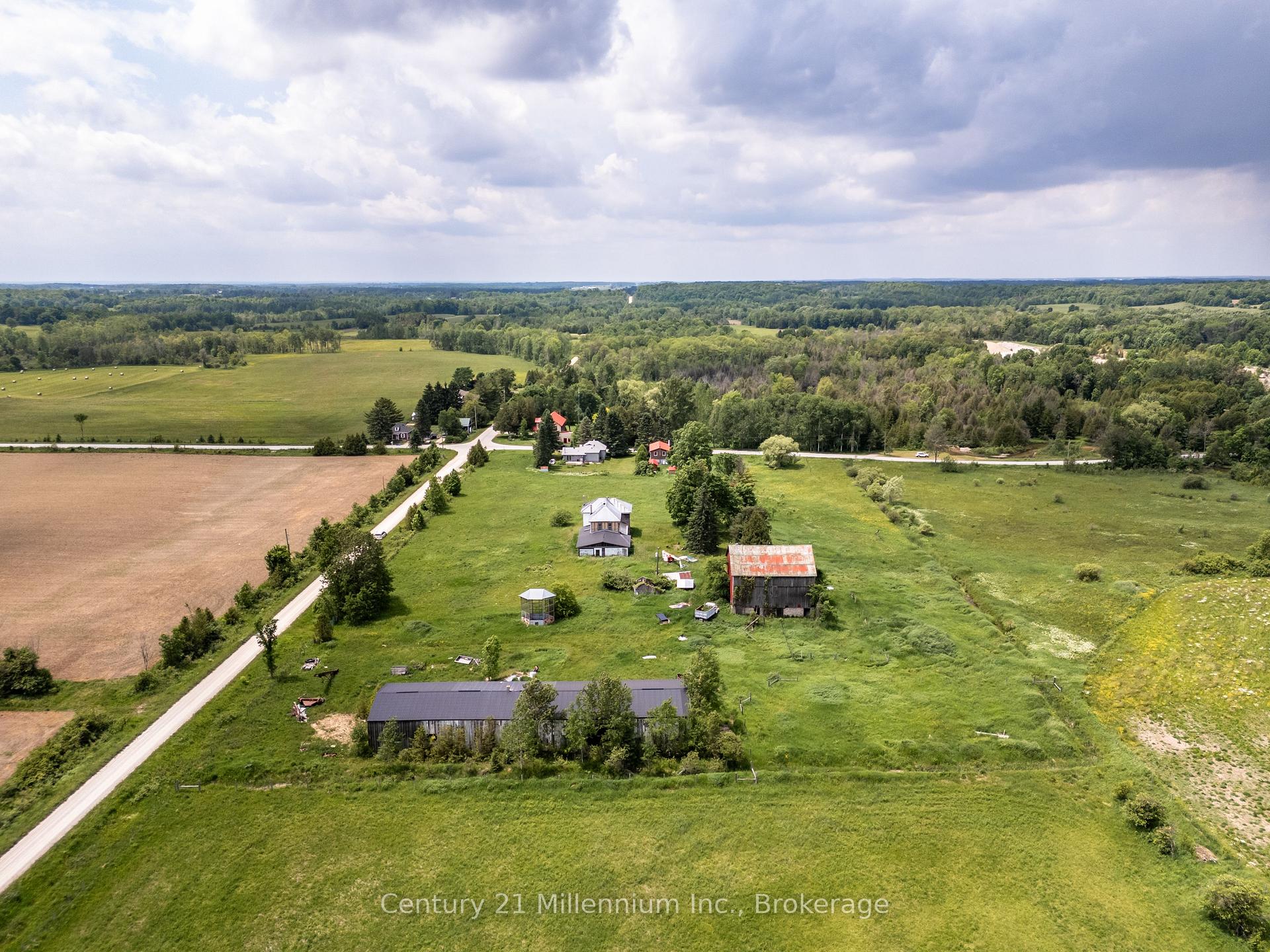 Photo 15 of 135389 Concession 8 Road, Chatsworth — HOMEH