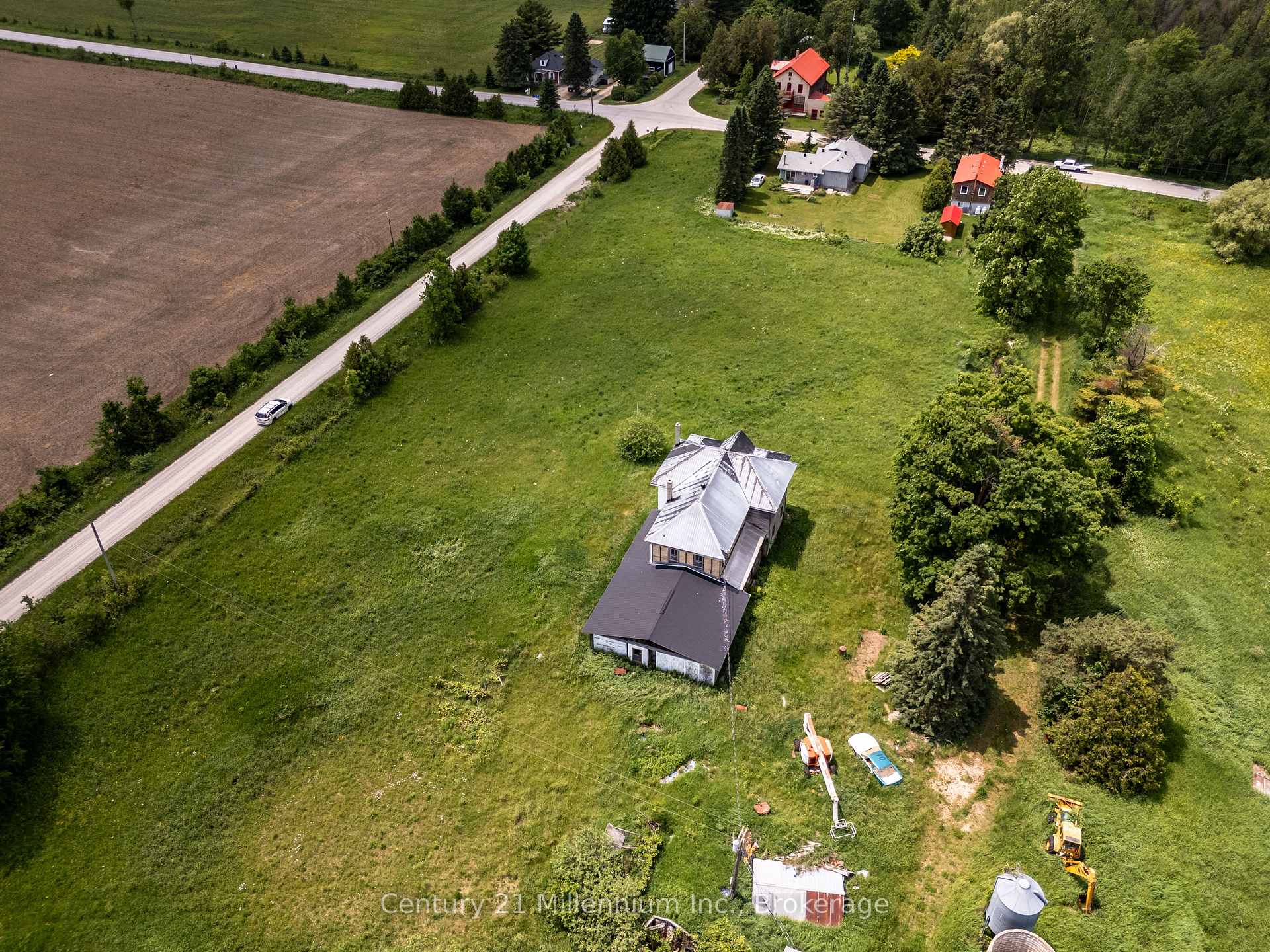 Photo 14 of 135389 Concession 8 Road, Chatsworth — HOMEH
