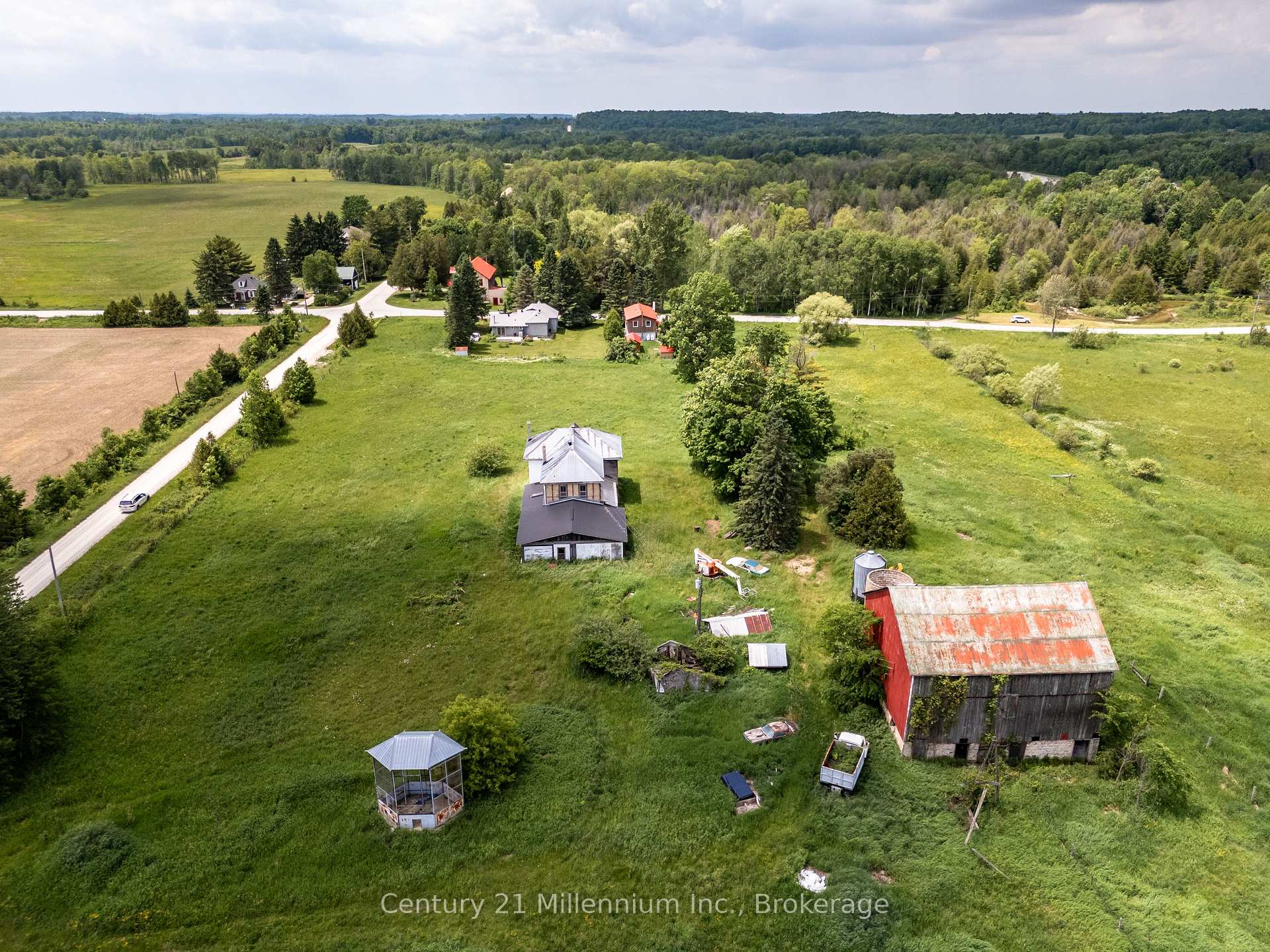 Photo 26 of 135389 Concession 8 Road, Chatsworth — HOMEH