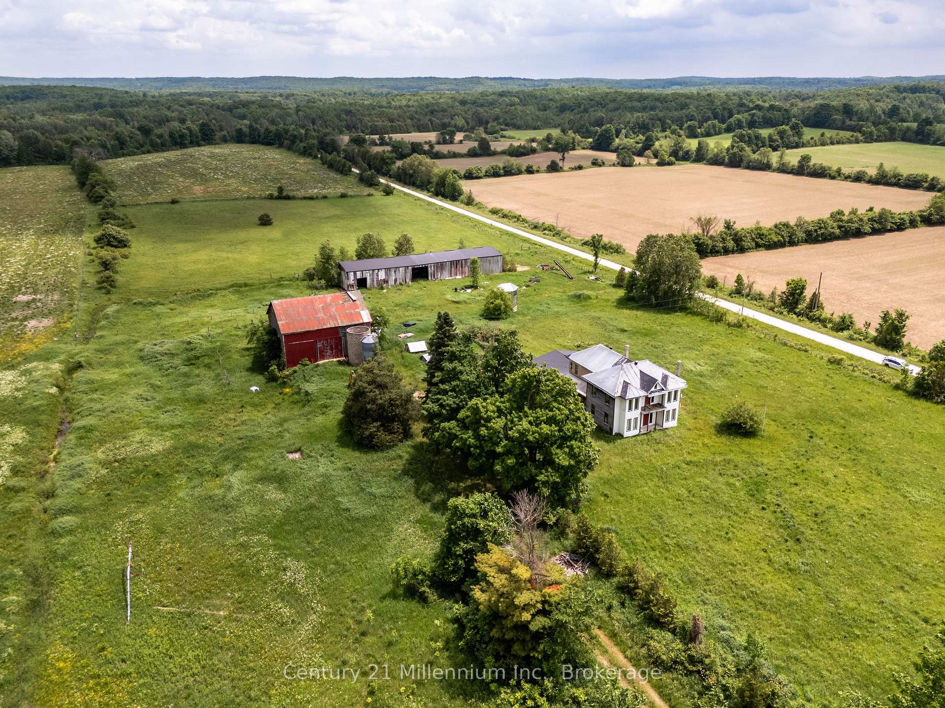 Photo 29 of 135389 Concession 8 Road, Chatsworth — HOMEH
