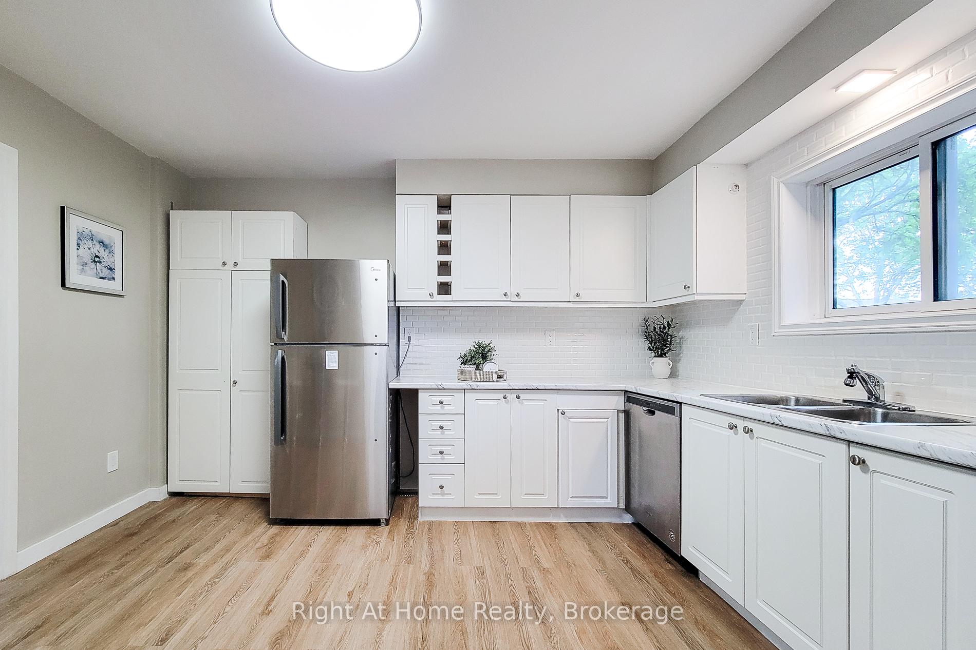 Photo 4 of 8 Glenburn Court, Hamilton, Riverdale — HOMEH