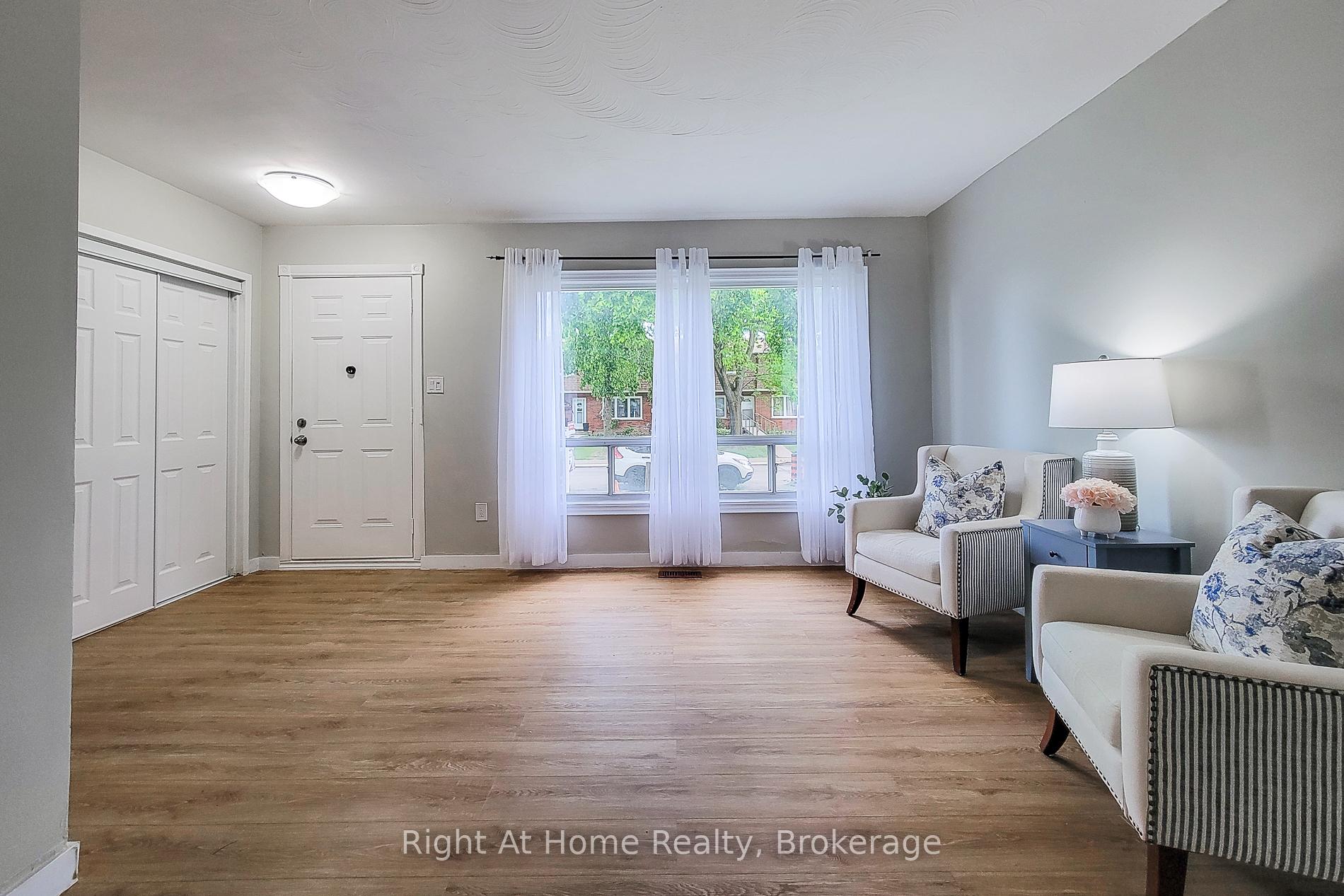 Photo 9 of 8 Glenburn Court, Hamilton, Riverdale — HOMEH