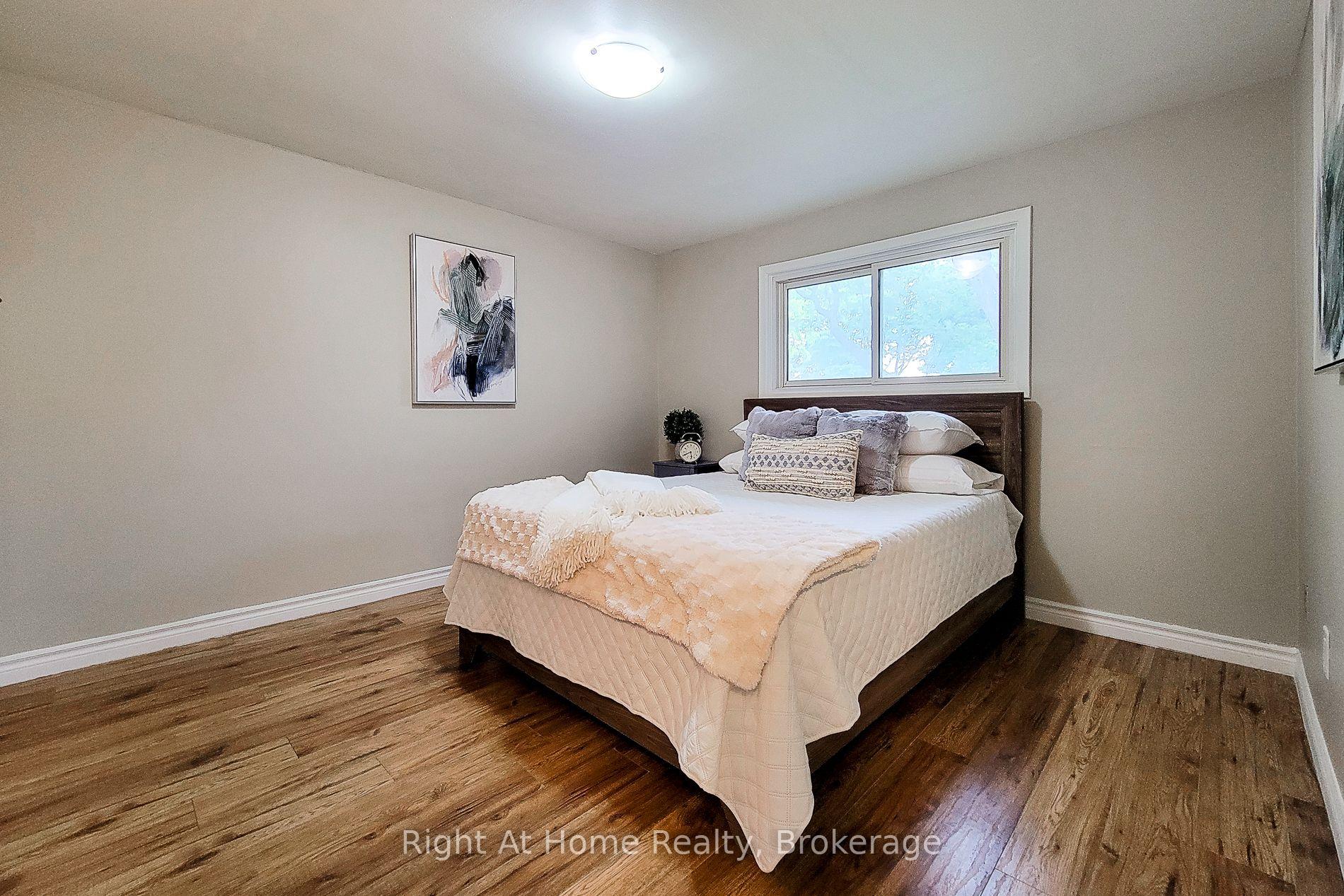 Photo 16 of 8 Glenburn Court, Hamilton, Riverdale — HOMEH