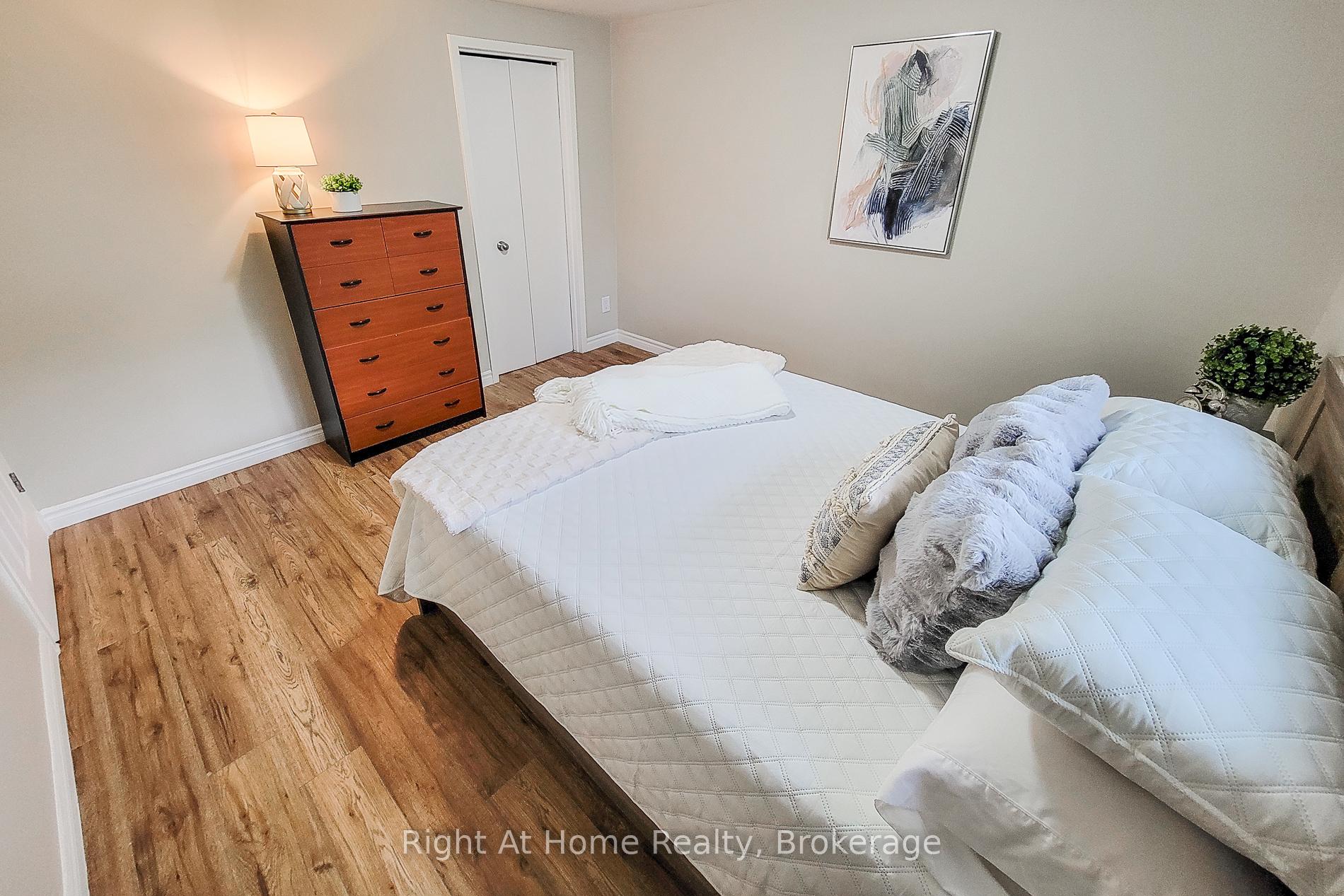 Photo 17 of 8 Glenburn Court, Hamilton, Riverdale — HOMEH