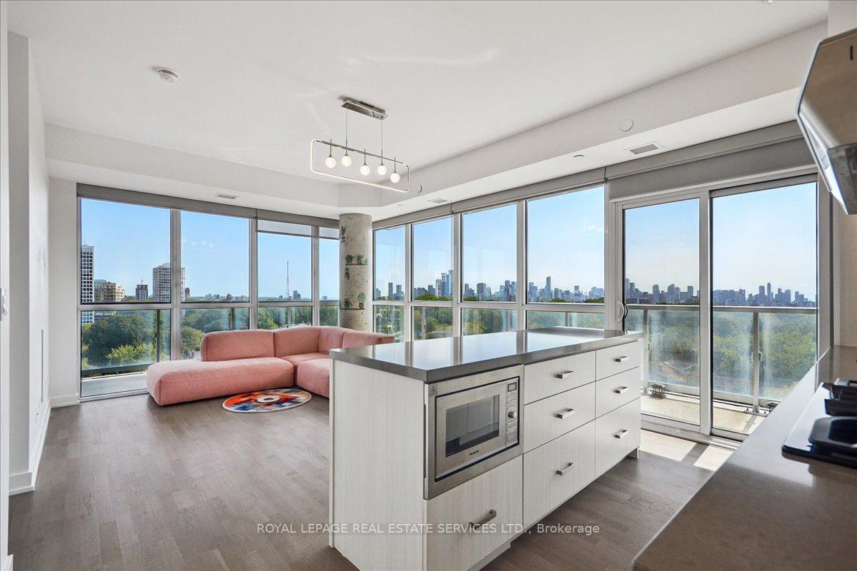 Photo 3 of Unit 905, 501 St Clair Avenue W, Toronto, Casa Loma — HOMEH